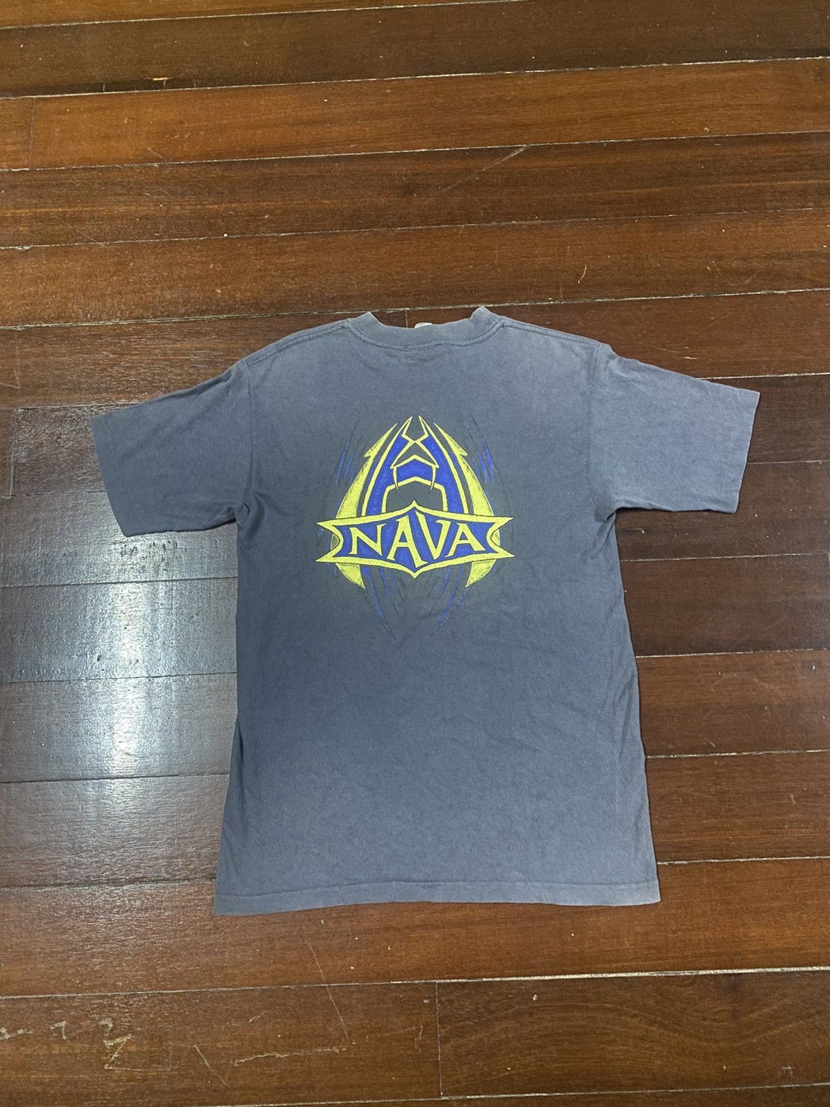 Quiksilver Vinatge Faded Nava Vintage Surfing Spellout Tshirt Size US M / EU 48-50 / 2 - 1 Thumbnail
