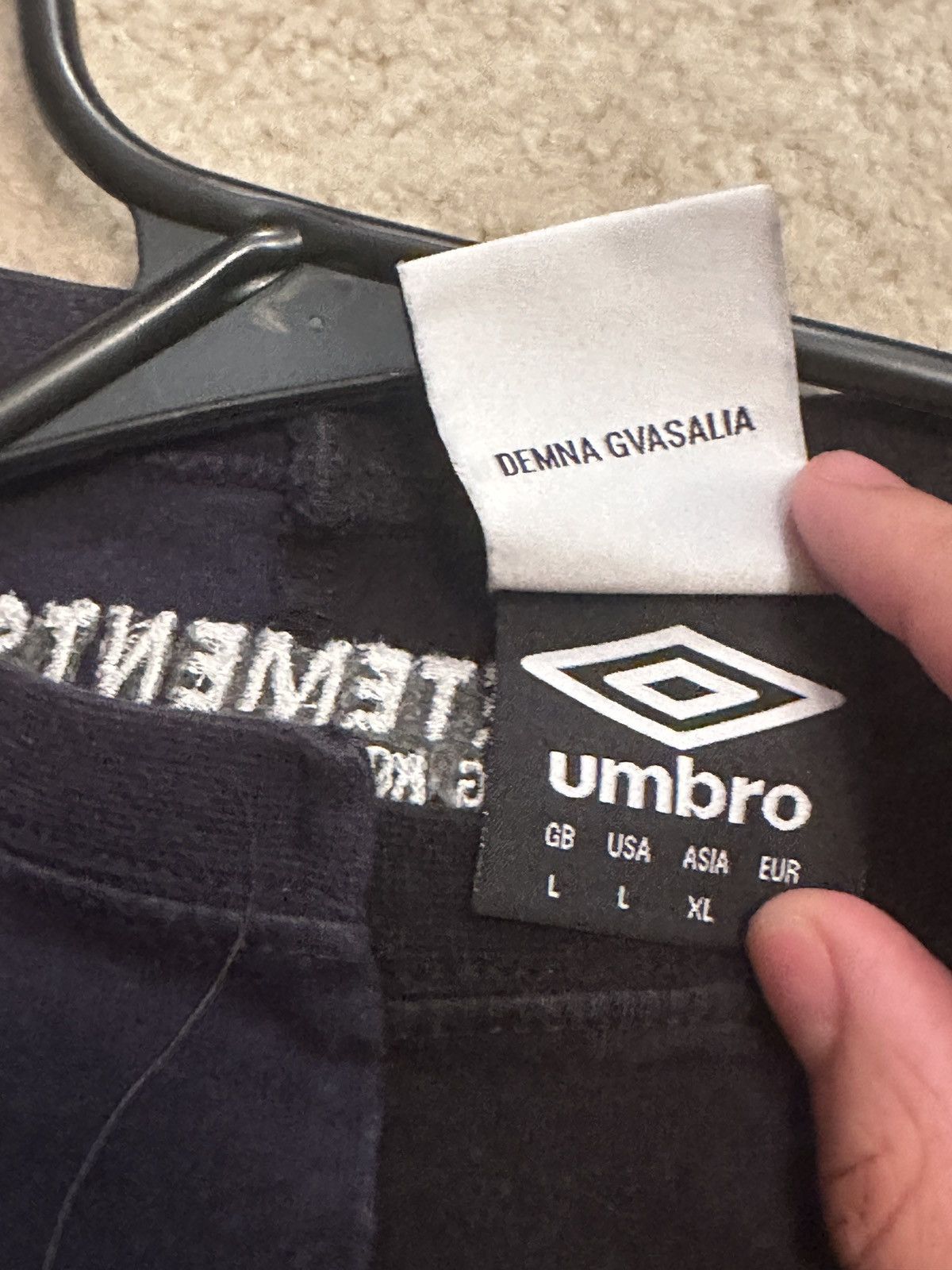 Umbro × Vetements Vetements x Umbro Split Tee Size US M / EU 48-50 / 2 - 4 Thumbnail