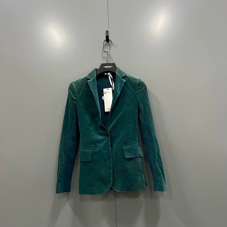 Gucci Gucci Green velvet slim suit 2502-Nextarrow Size 38R - 1 Thumbnail