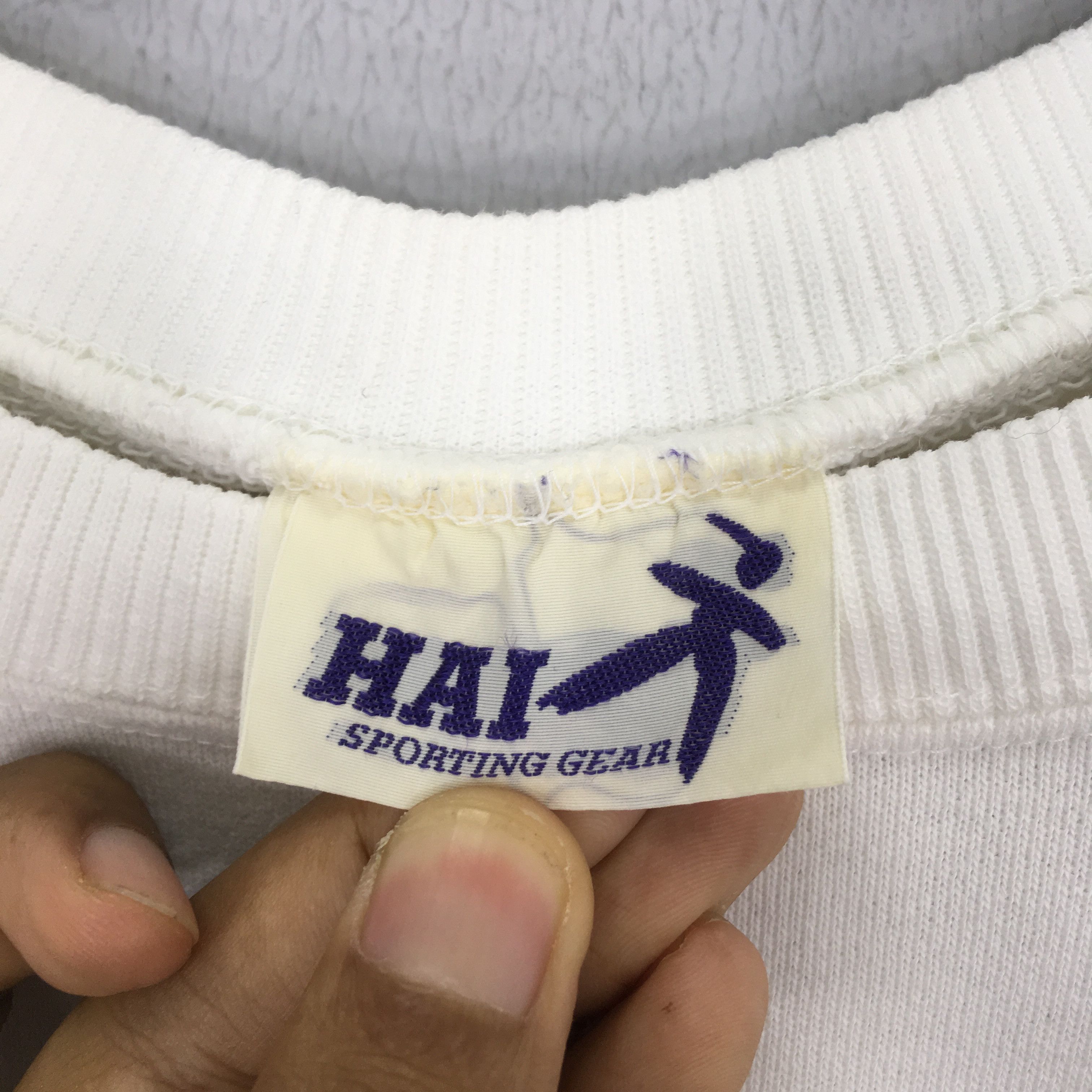 Hai Sporting Gear vintage white sweatshirt - 418 Size US M / EU 48-50 / 2 - 11 Thumbnail