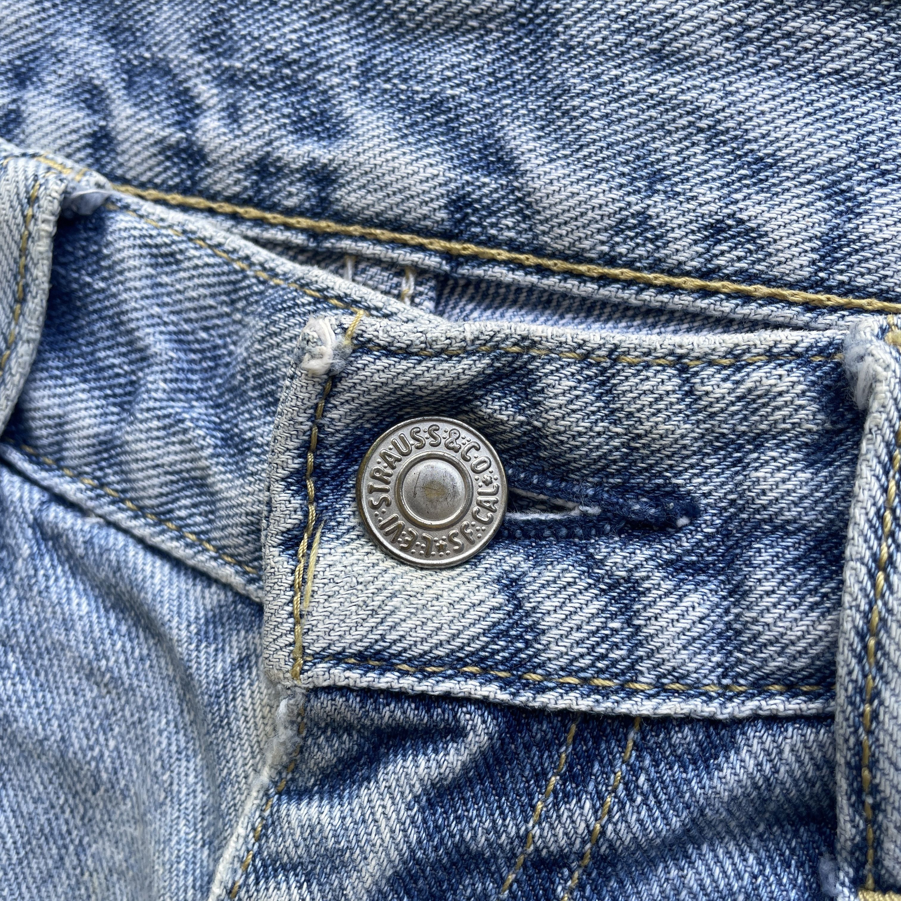 Levi's VINTAGE LEVI’S 534 FADED DISTRESSED LIGHTWASH DENIM PANTS Size US 30 / EU 46 - 6 Thumbnail