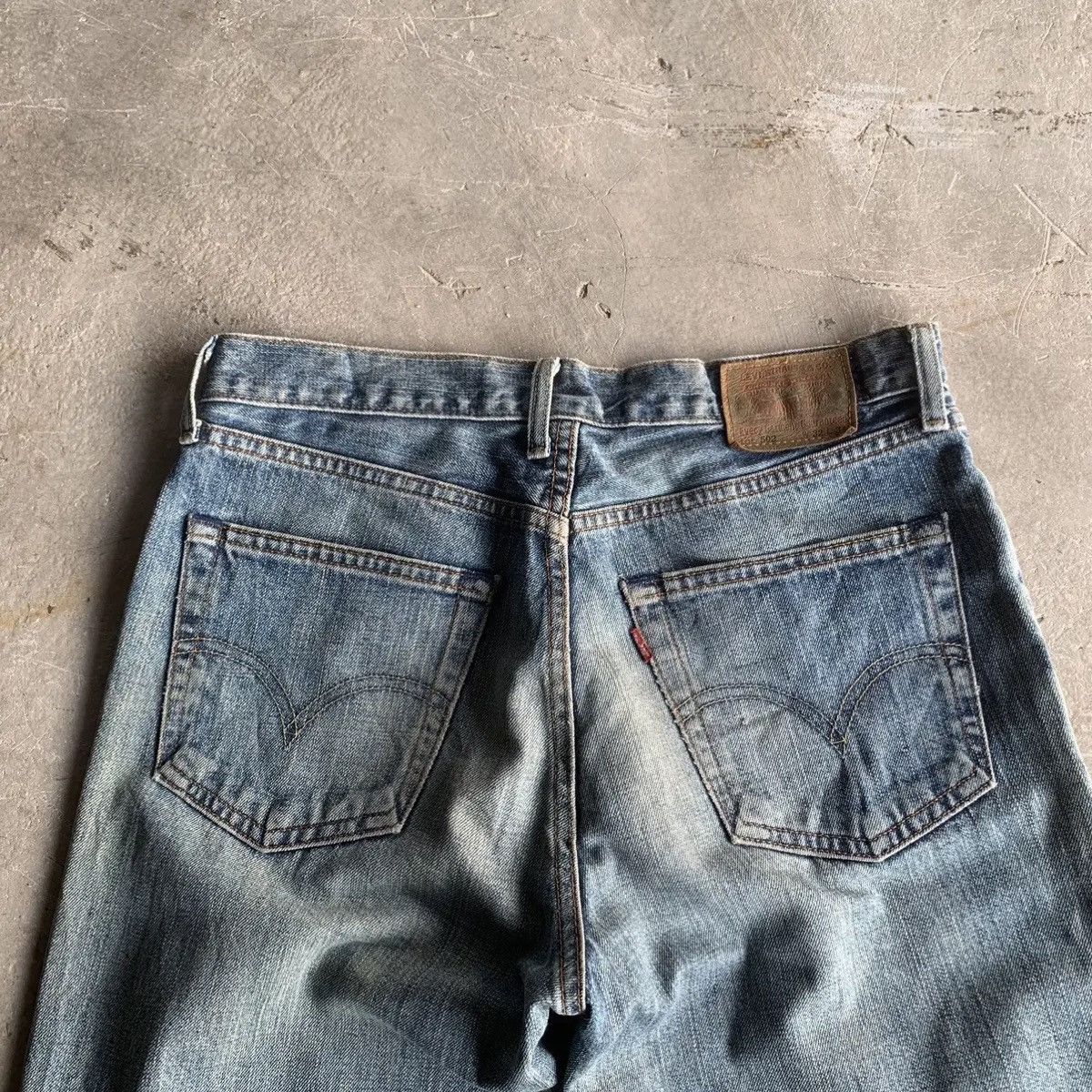 Levi's Vintage Clothing 💥DISTRESSED!Vtg Levi’s 502 Mudwash Jeans W32 L34 Denim Pants Size US 32 / EU 48 - 13 Thumbnail