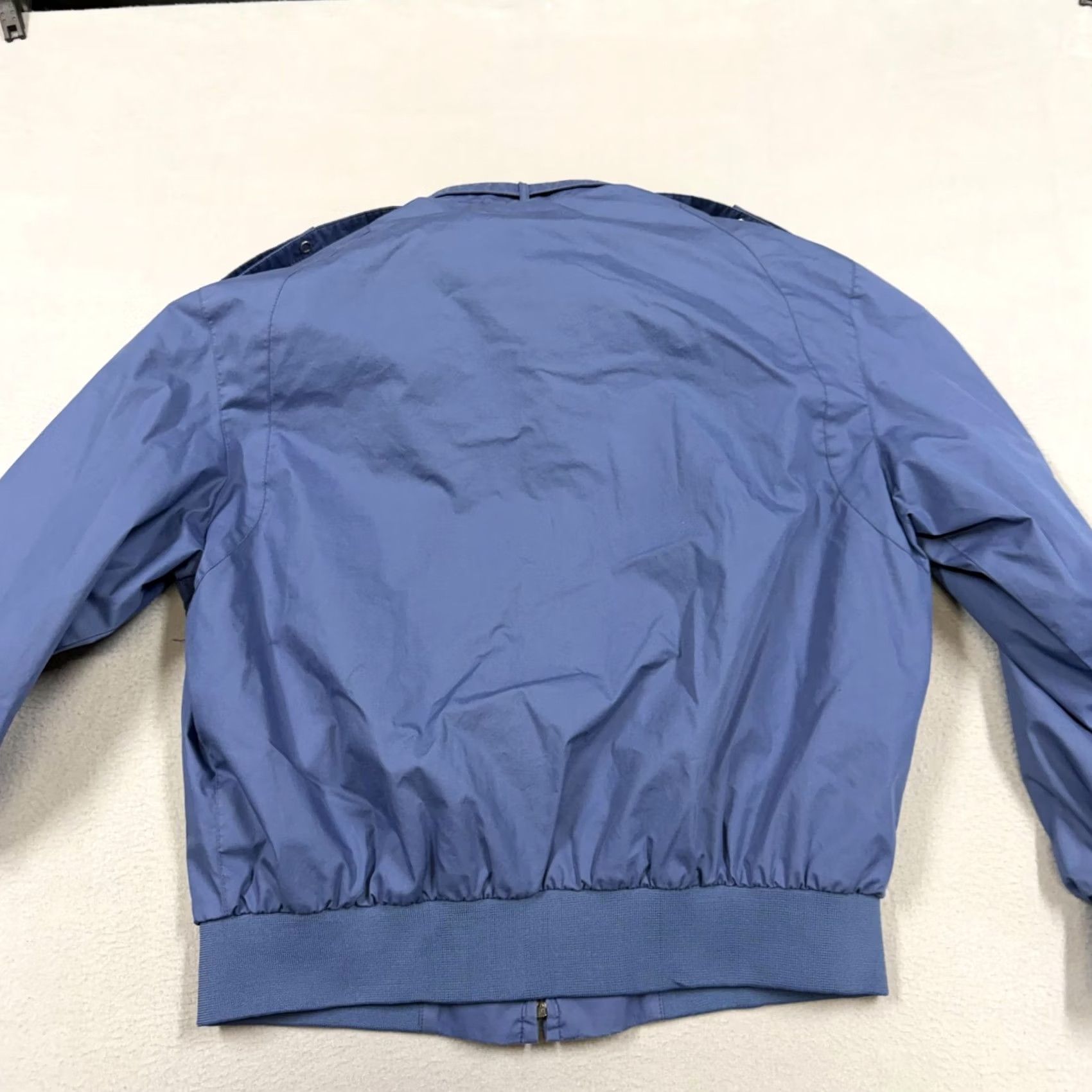 Members Only Members Only Jacket Mens L Blue Bomber Full Zip Lined Pockets Epaulet Stand-Up Collar Vintage? No Size US L / EU 52-54 / 3 - 6 Thumbnail