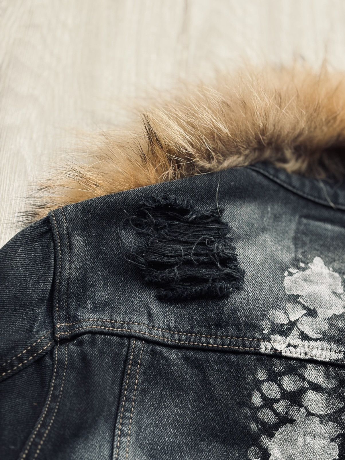 Japanese Brand URBAN RESEARCH distressed fur denim jacket Size US S / EU 44-46 / 1 - 4 Thumbnail