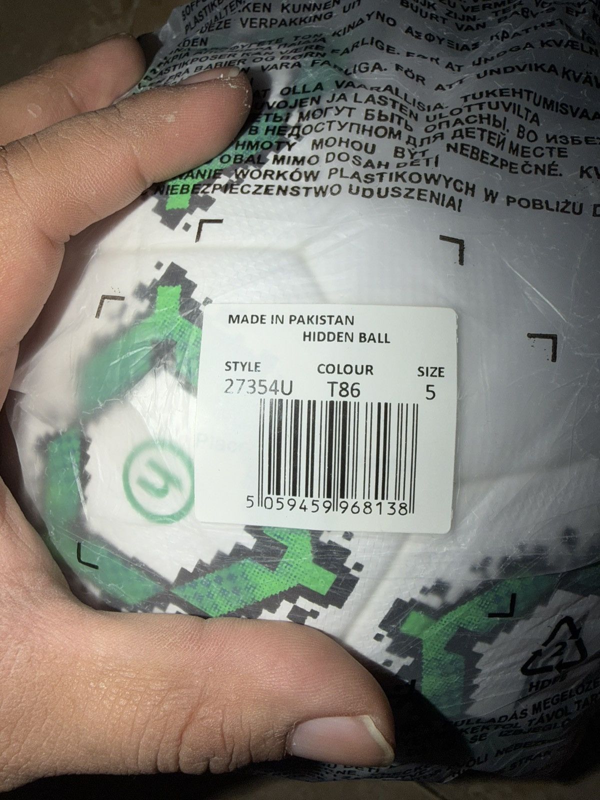 HIDDEN HIDDEN NY x UMBRO SOCCER BALL - BRAND NEW W/ BAG Size ONE SIZE - 1 Thumbnail