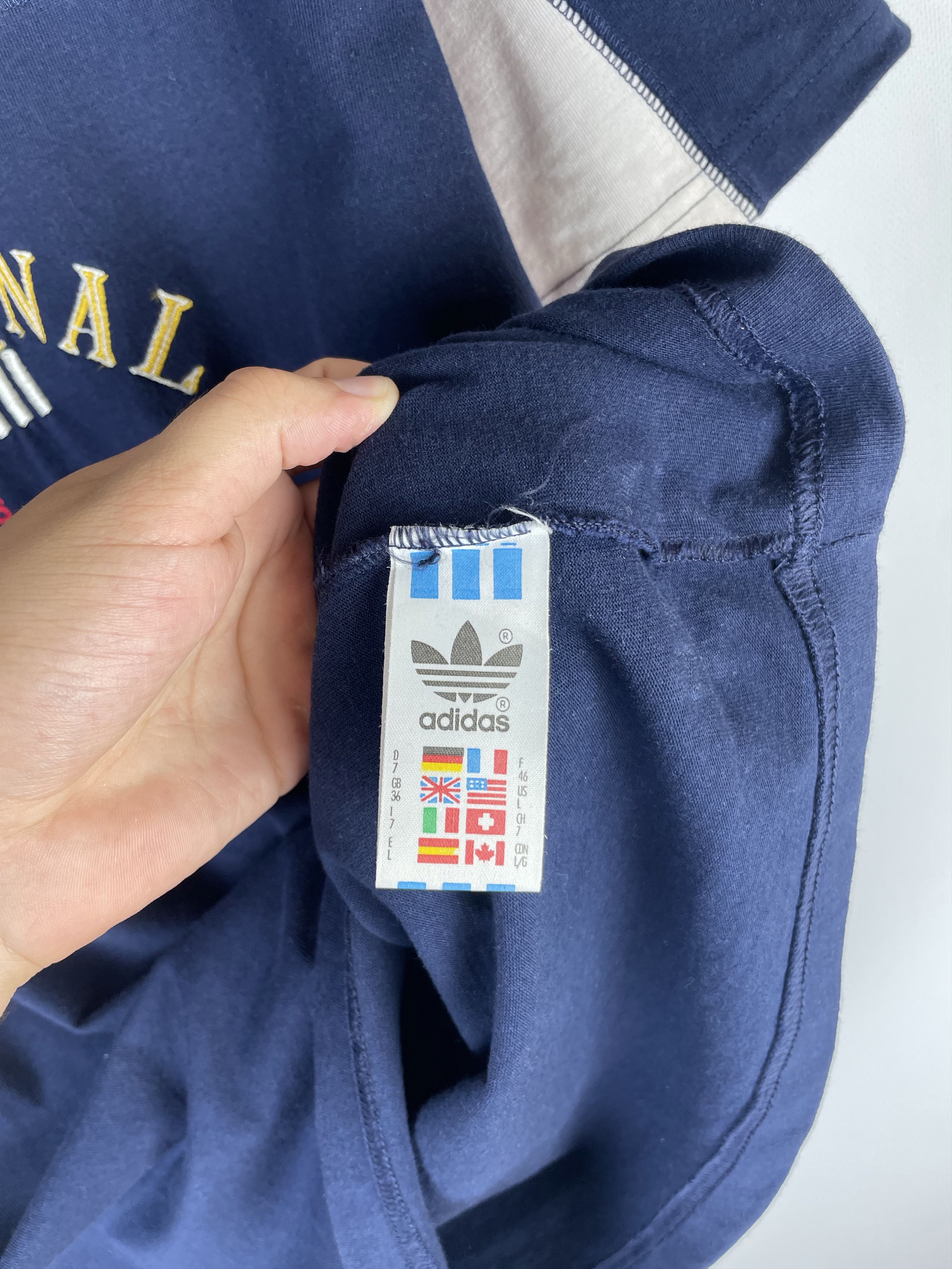 Adidas Mens Adidas International Vintage T-Shirt 90s Size US L / EU 52-54 / 3 - 7 Thumbnail