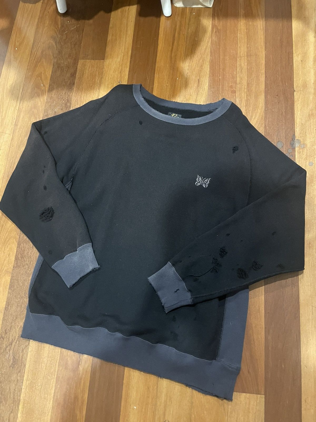 Needles Needles 2-tone grey distressed crewneck Size US M / EU 48-50 / 2 - 1 Thumbnail