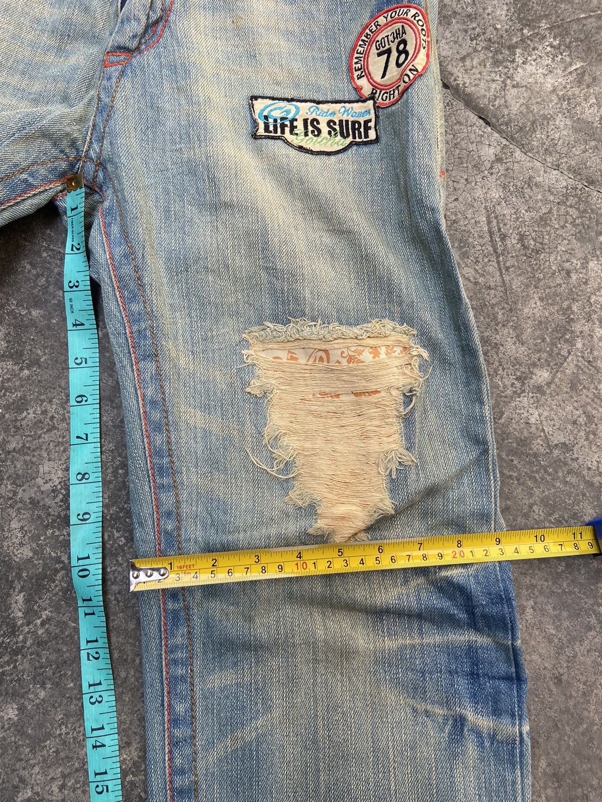 Gotcha Gotcha jeans distressed statement jeans Size US 32 / EU 48 - 13 Thumbnail