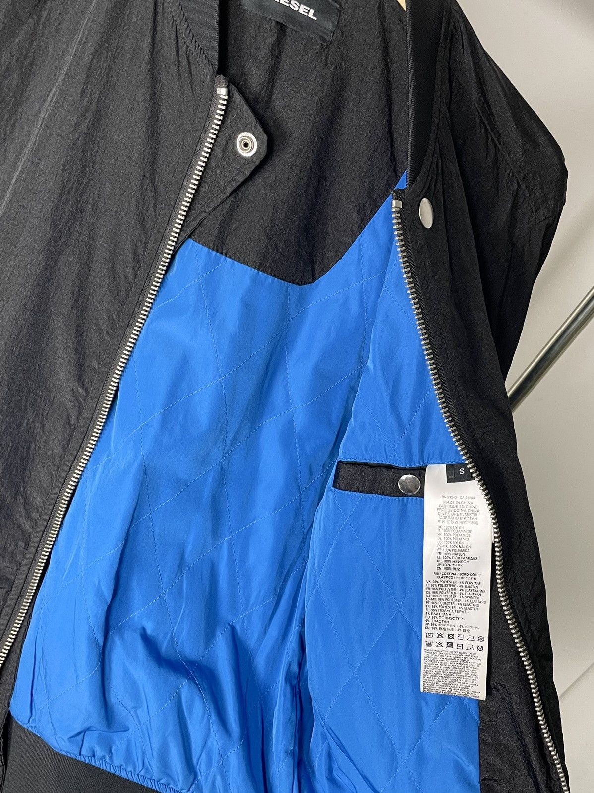 Diesel Diesel J-Dust ( S size ) 👁️ Vintage Black Nylon Bomber Jacket Size US S / EU 44-46 / 1 - 13 Thumbnail