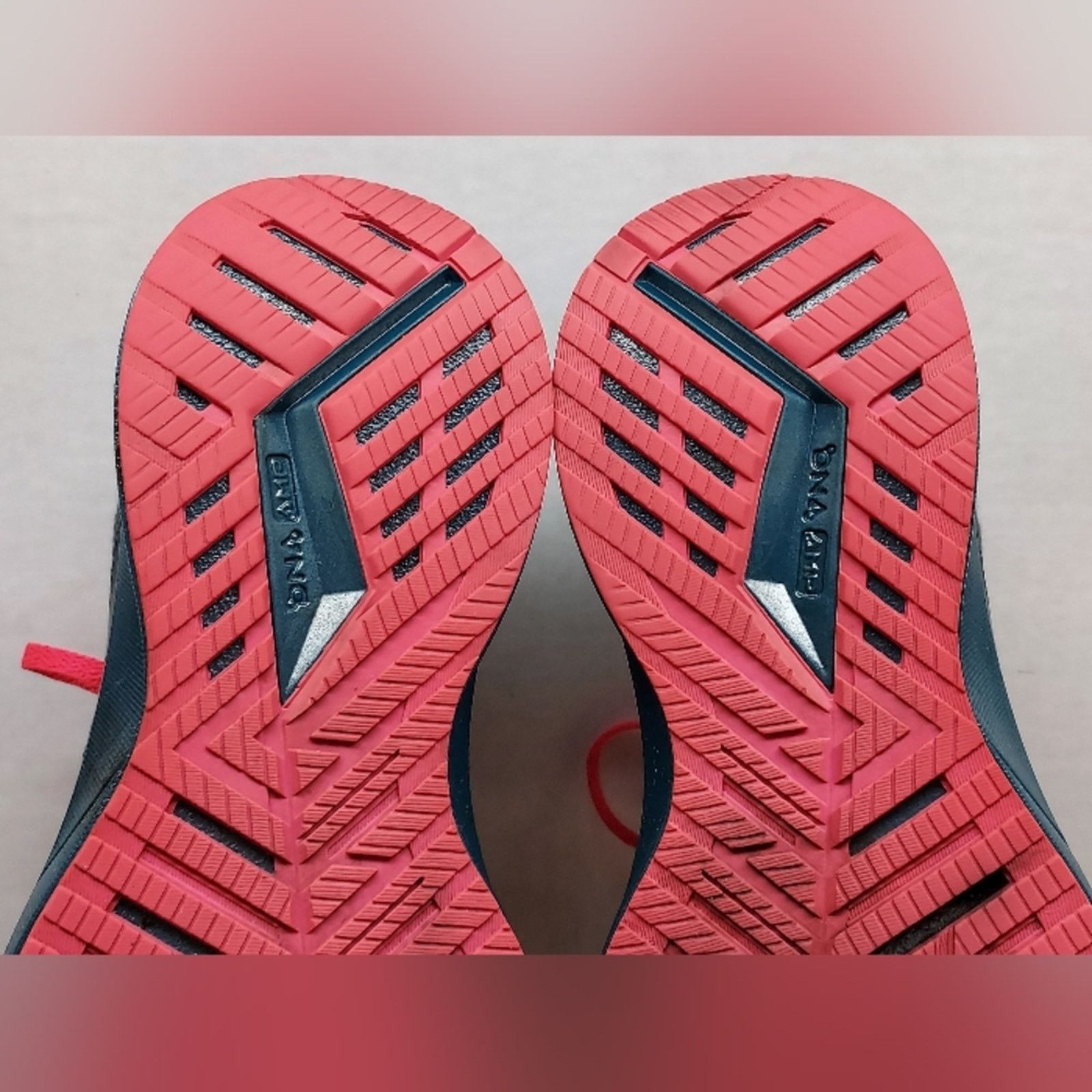 Brooks Brooks Womens Grey Levitate 5 Stealth Athletic Shoes Size 8 Size US 8 / IT 38 - 11 Thumbnail