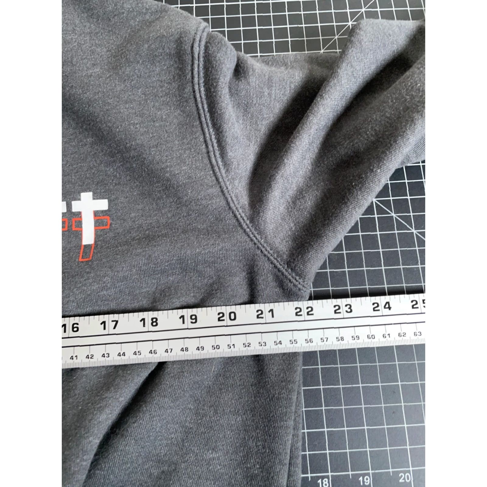 Carhartt Carhartt Hoodie Men's Medium Dark Gray Rain Defender Loose Fit Sweatshirt Size US M / EU 48-50 / 2 - 5 Thumbnail