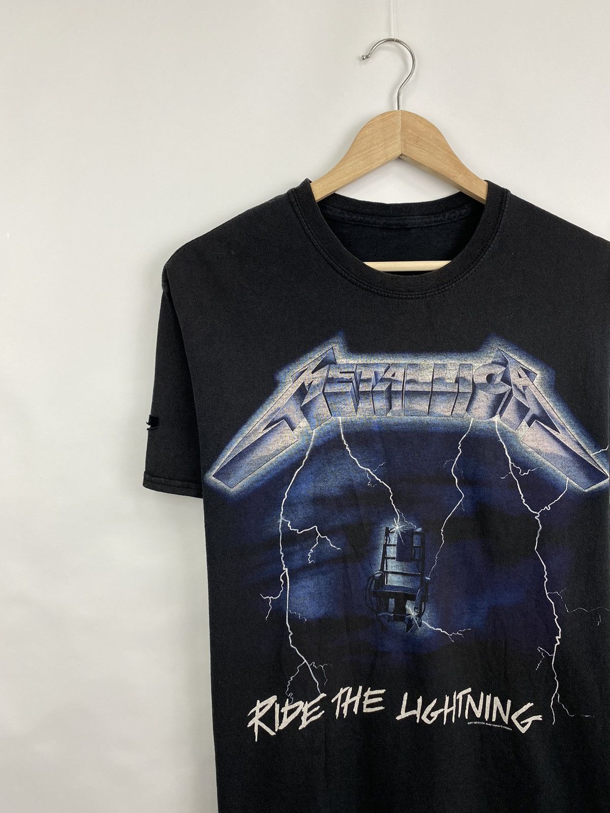 Band Tees × Metallica × Vintage Vintage Metallica Ride the Lightning rare retro t-shirt Y2K Size US M / EU 48-50 / 2 - 2 Thumbnail