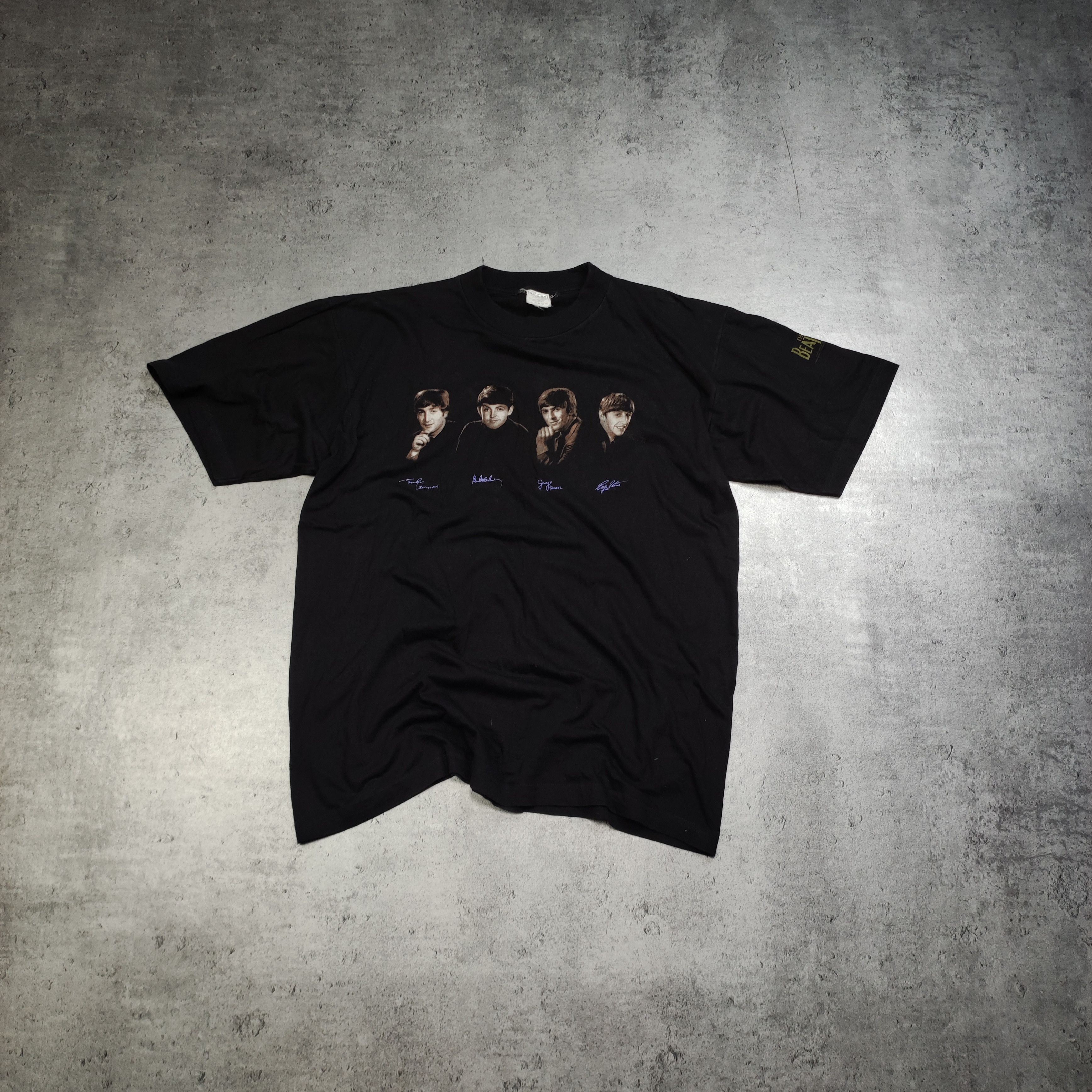 Band Tees × Vintage RARE OG 1995 The Beatles Merch Tour Photos Promo Tee Size US L / EU 52-54 / 3 - 1 Thumbnail