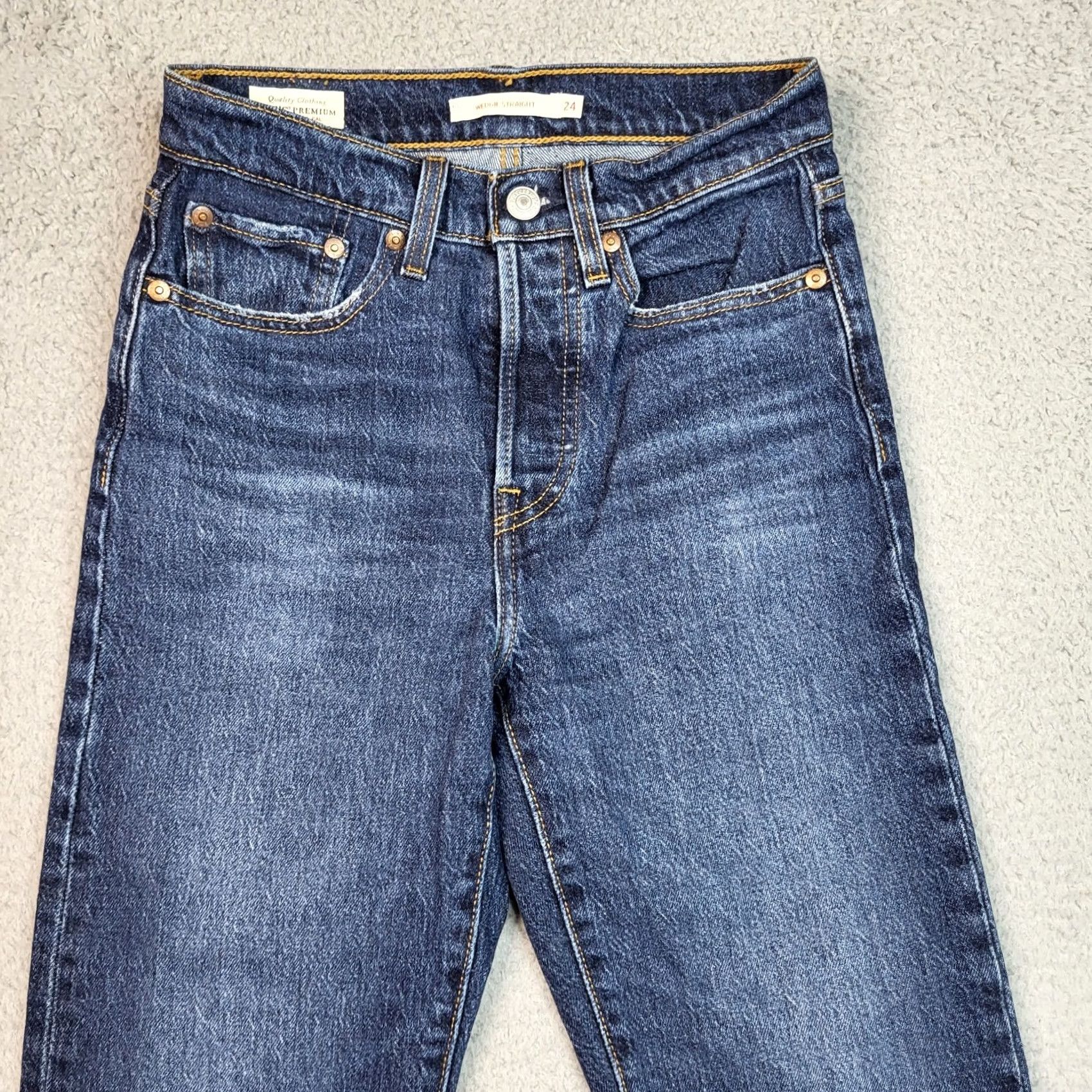 Levi's Levi's Women's Jeans Straight Button Fly Five Pockets Size 24 Denim Blue Medium Waist Rise Mid Regular Fit Size 42" / US 20 - 6 Thumbnail
