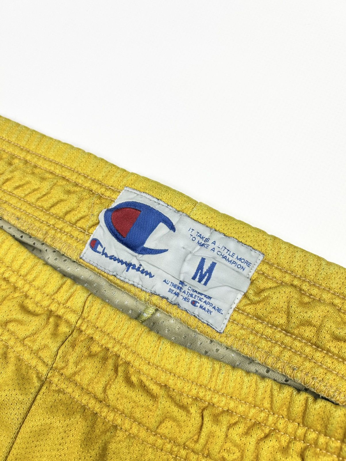 Champion × NBA Lakers vintage yellow Champion NBA basketball shorts Size US 32 / EU 48 - 9 Thumbnail