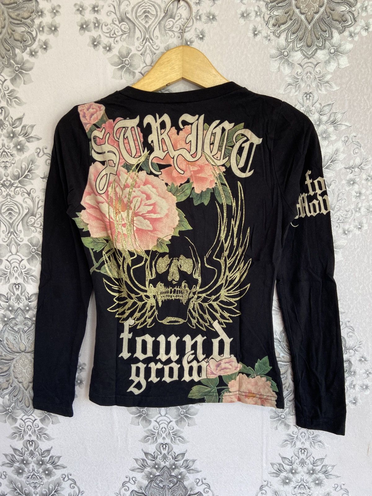 Le Grande Bleu (L.G.B.) D.L.A Figure Insist Skull Flower Longsleeve Tshirt Style Size US M / EU 48-50 / 2 - 8 Thumbnail