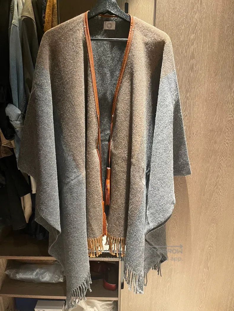 Hermes Hermes Wool Cloak Size M / US 6-8 / IT 42-44 - 2 Thumbnail
