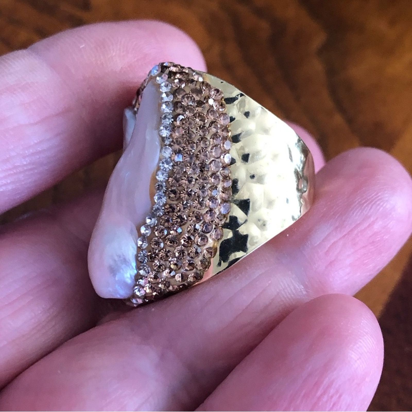 Jewelry Ladies genuine baroque fresh water pearl gold band ring NIB Size ONE SIZE - 6 Thumbnail