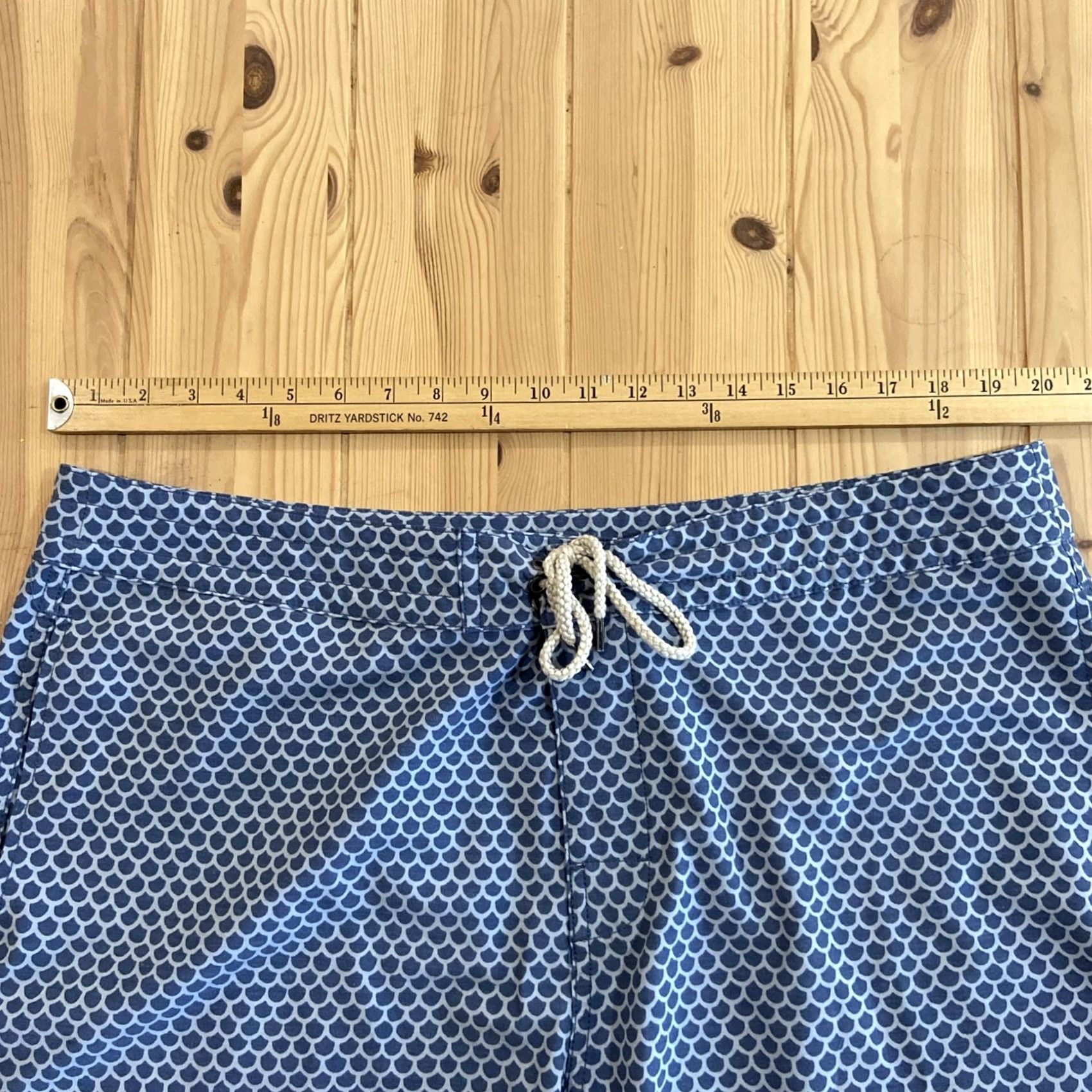 Faherty Faherty Board Shorts Mens 38 Blue Geometric Pattern Swim Bottom Drawstring Pockets Stretch Size US 38 / EU 54 - 3 Thumbnail