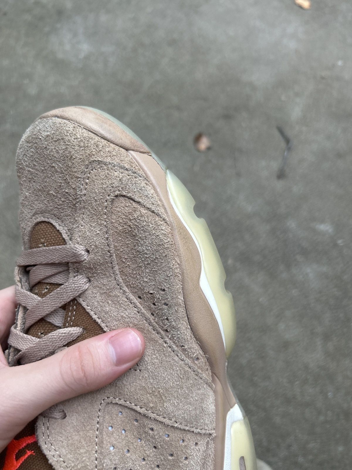 Jordan Brand × Nike × Travis Scott Jordan 6 Retro x Travis Scott Mid British Khaki - Size 9 Size US 9 / EU 42 - 9 Thumbnail