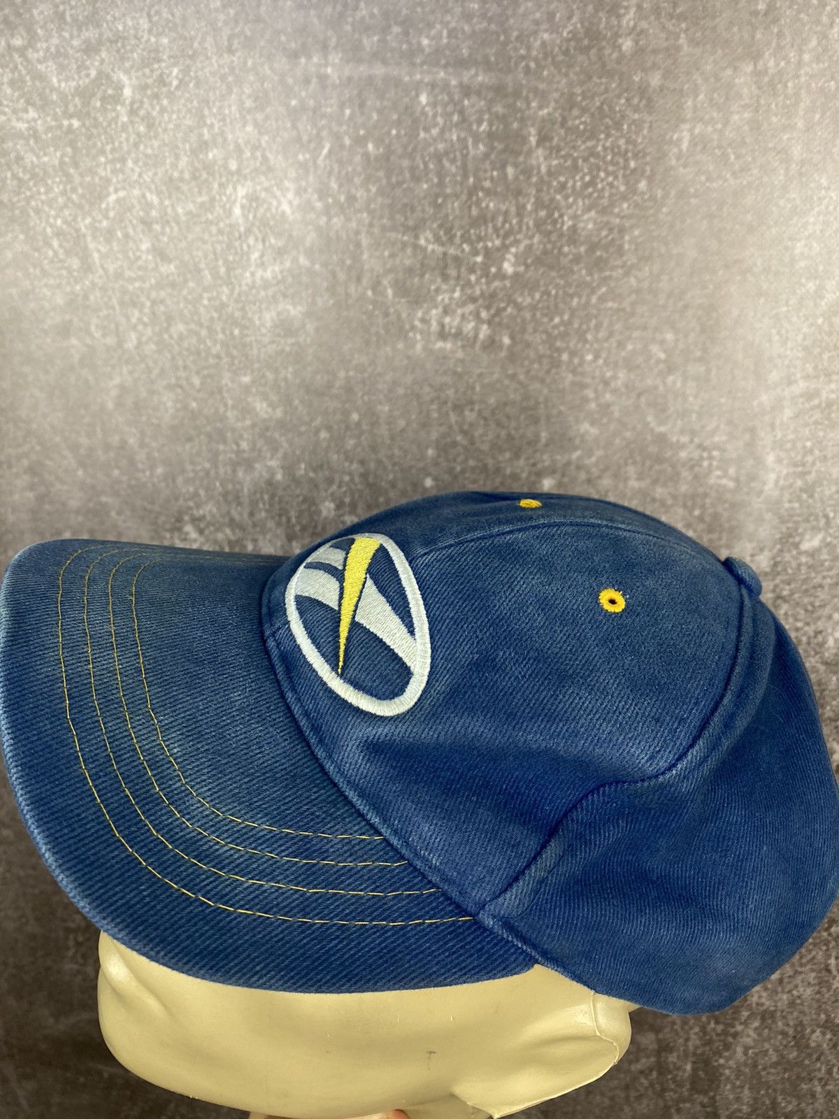 Reebok Reebok Cap Vintage 90s Velvet Big Logo Hat Size ONE SIZE - 12 Thumbnail