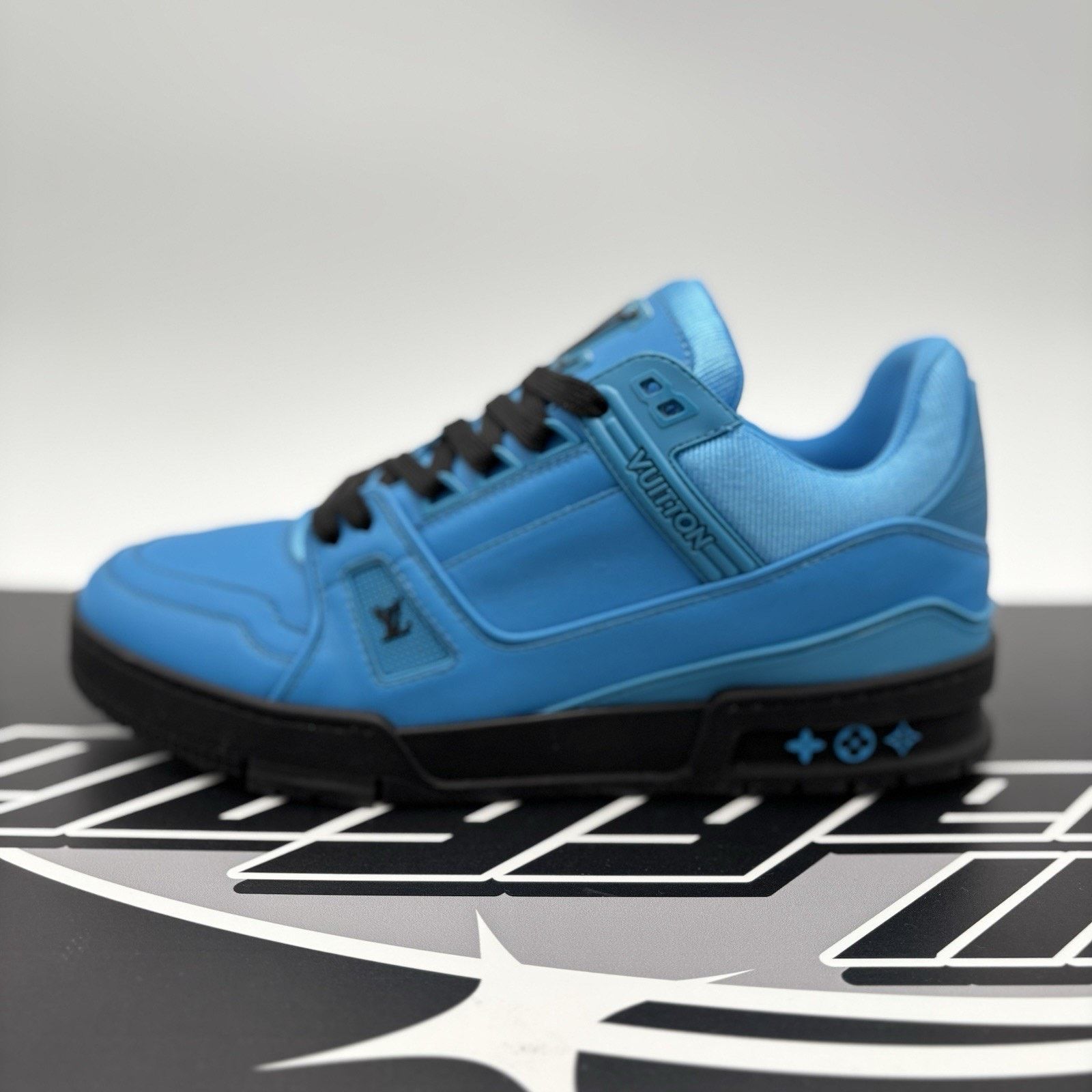 Louis Vuitton Louis Vuitton Virgil Abloh Trainer 'Blue Black' | Worn 1-3x Size US 8 / EU 41 - 11 Thumbnail