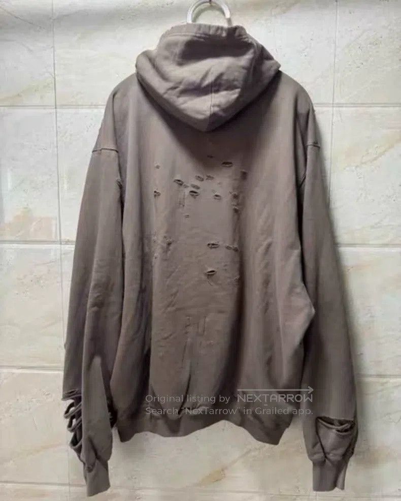 Balenciaga Balenciaga Destroyed hooded sweatshirt Size US XXS / EU 40 - 6 Thumbnail