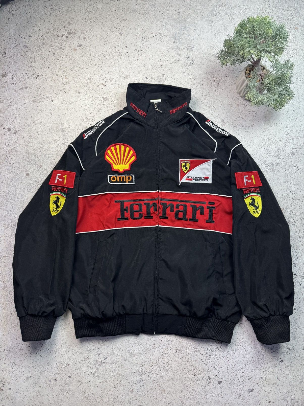 Formula 1 Ferrari Team Formula 1 F1 Racing Jacket Bomber Men’s M Size US L / EU 52-54 / 3 - 1 Thumbnail