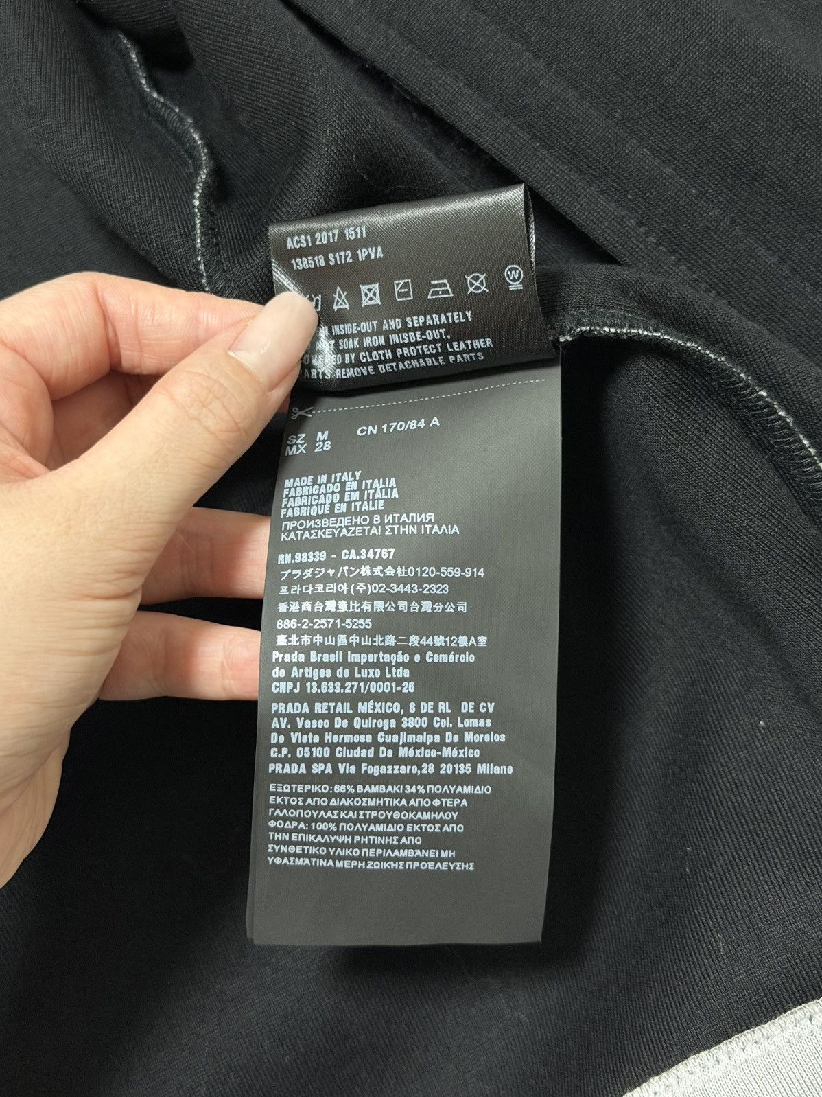 Prada PRADA F/W 2017 Zip-Up Hoodie with Ostrich Feathers Size M / US 6-8 / IT 42-44 - 8 Thumbnail