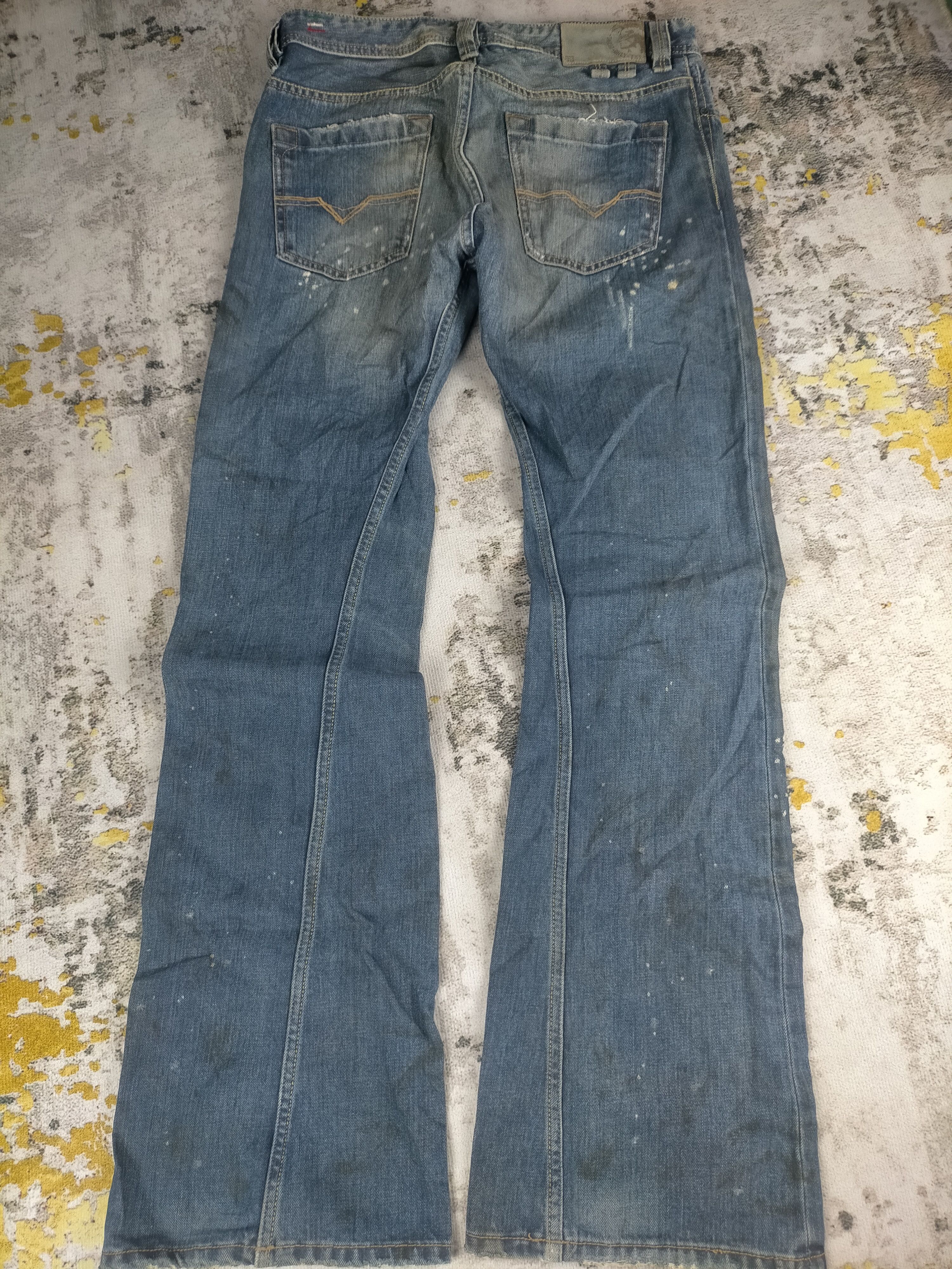 Diesel Vtg Flare Diesel Shazor Splatter Distressed Spiral Jeans Size US 30 / EU 46 - 4 Thumbnail