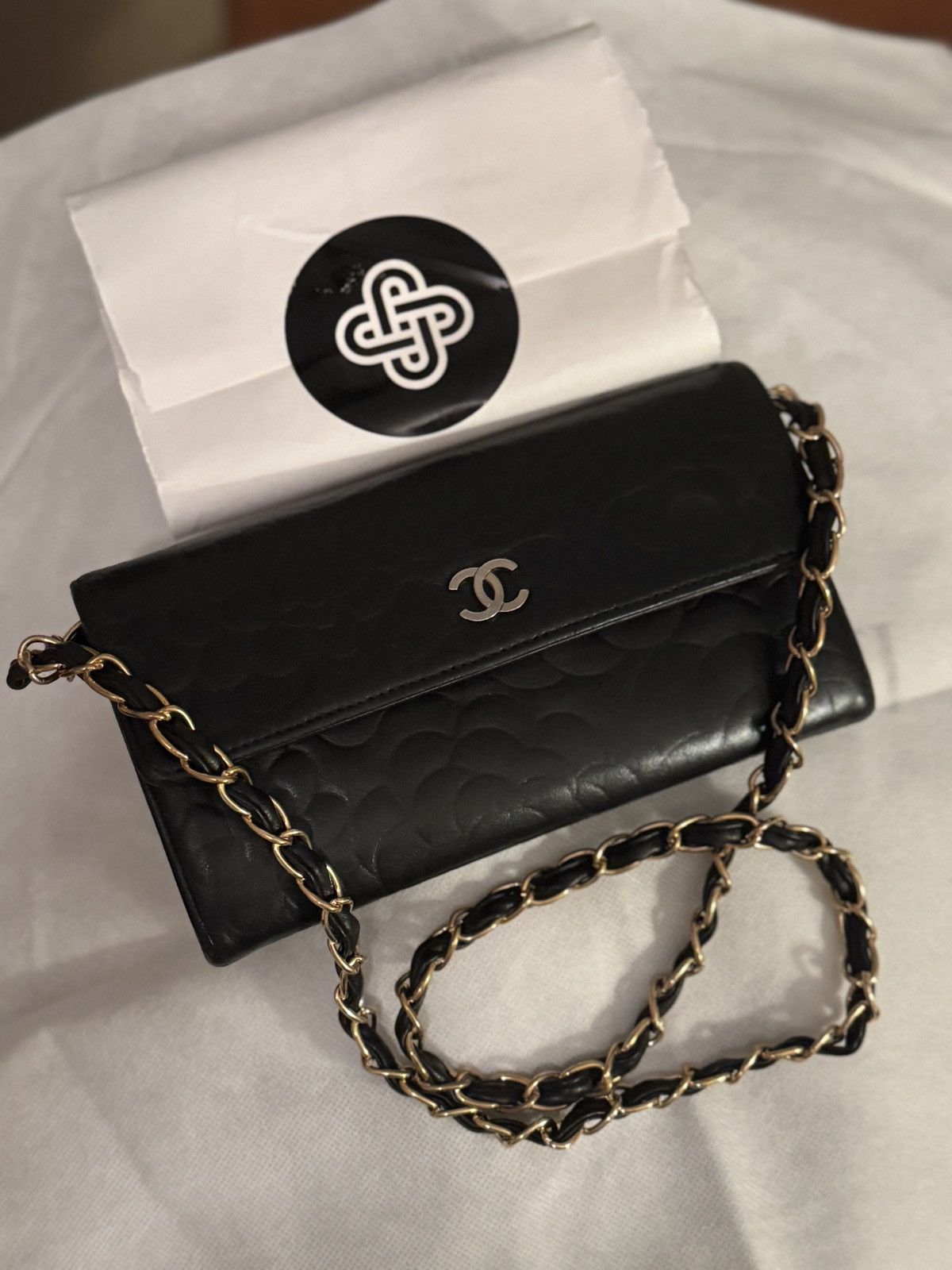 Chanel Authentic Chanel camellia wallet in black lambskin leather Size ONE SIZE - 1 Thumbnail