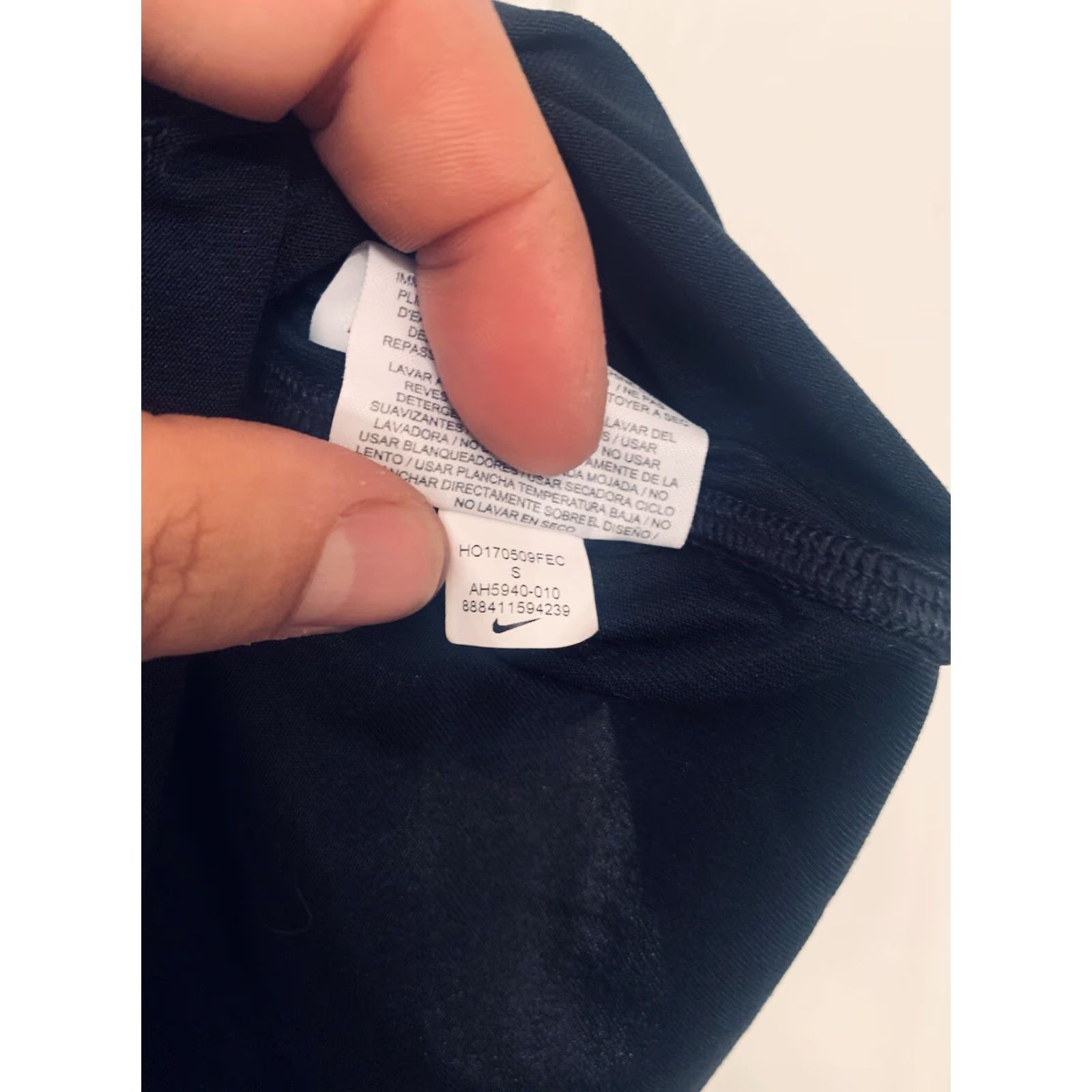 Nike Nike Tank Shirt Women S Black Dri-fit Glitter Athletic Activewear Small Multicolor Exterior Color | Nike Shirt Womens Slim/Regular Fit Size S / US 4 / IT 40 - 3 Thumbnail
