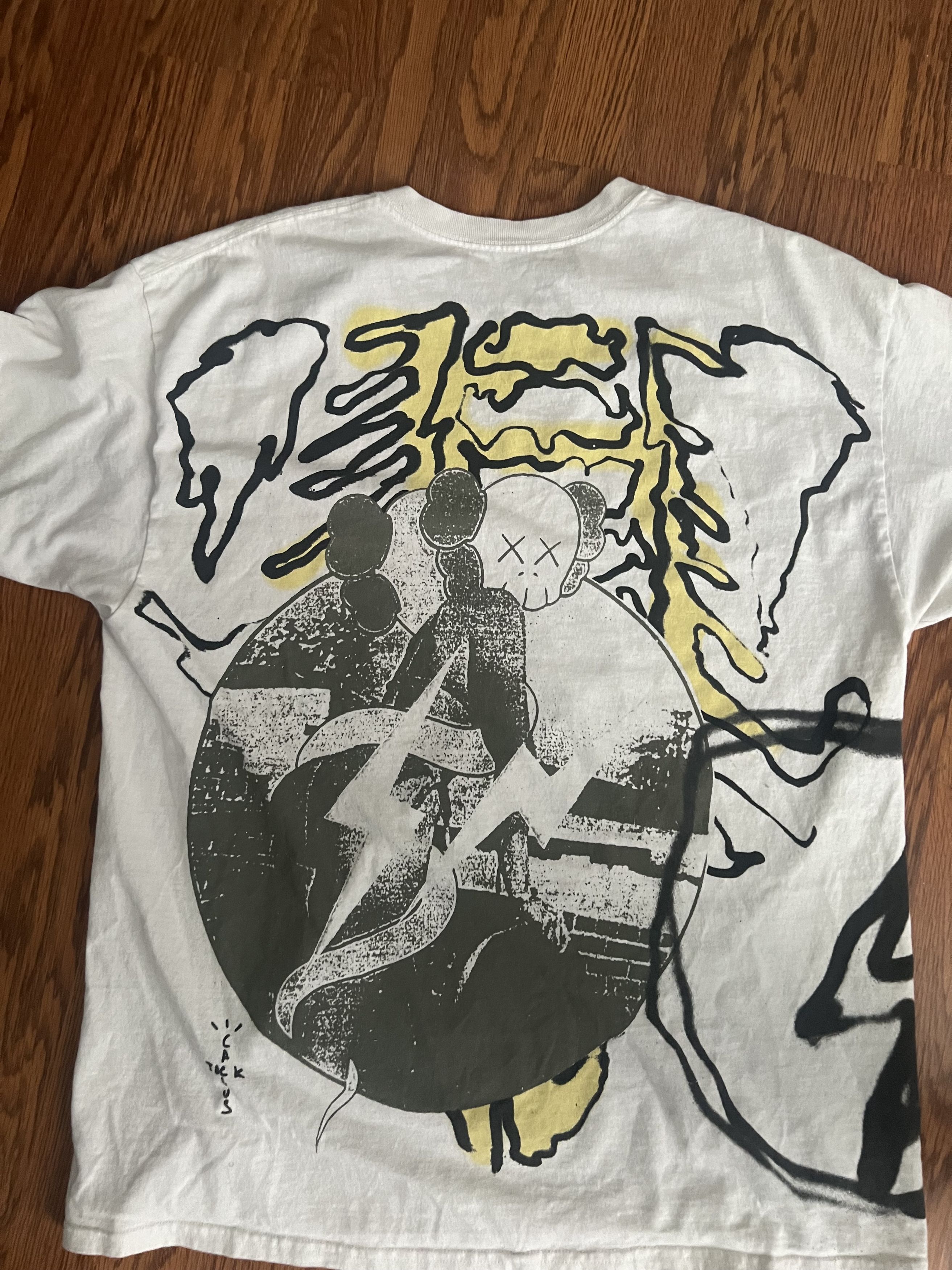 Kaws × Travis Scott Fragment Tee 'Vintage Wash' Size US L / EU 52-54 / 3 - 2 Thumbnail