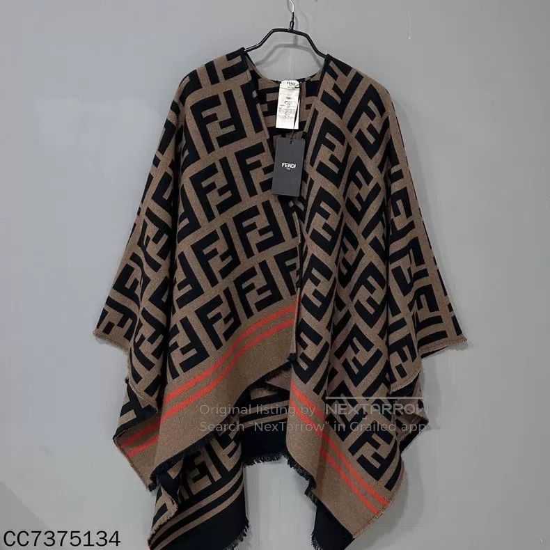Fendi Fendi size 140x140cm Classic Monogram Printed Shawl Size M / US 6-8 / IT 42-44 - 1 Thumbnail
