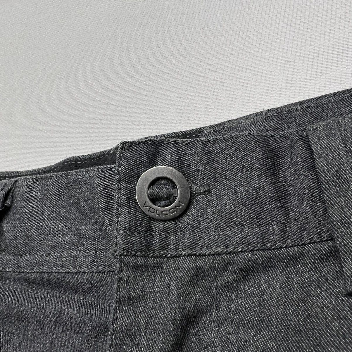 Volcom Volcom Chino Shorts Grey Board Beach Casual Simple Skate Size US 30 / EU 46 - 3 Thumbnail