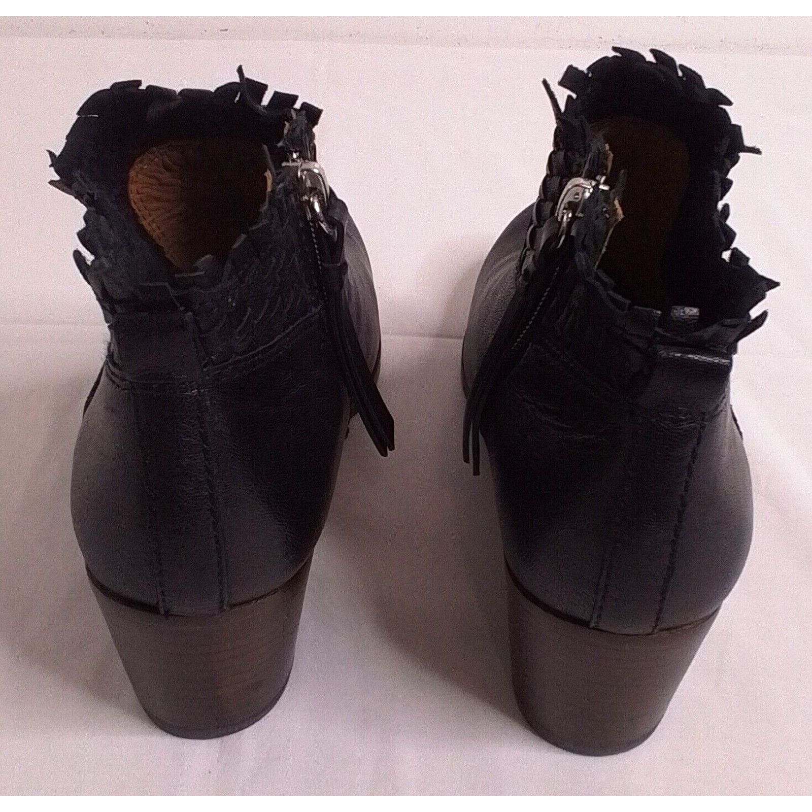 Coach Coach Boots Women's 7B Black Leather Bootie #W3143 Size US 7 / IT 37 - 6 Thumbnail