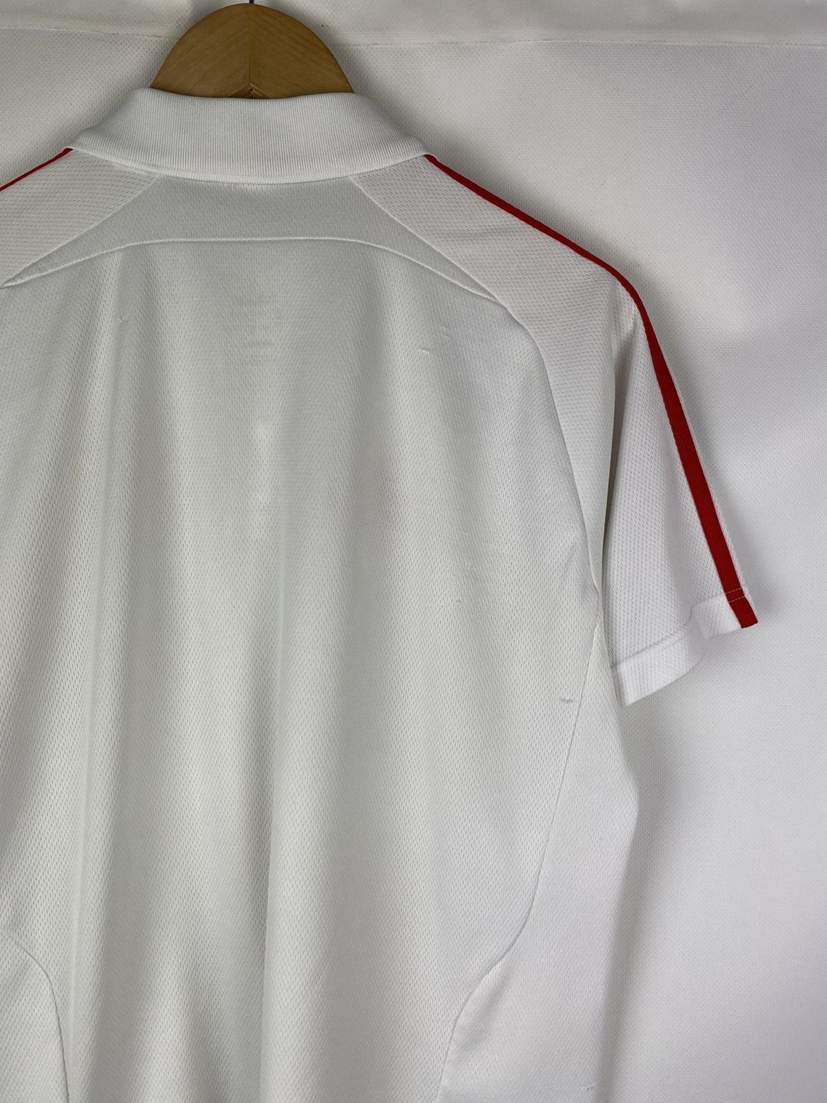 Adidas Adidas Liverpool 2010-11 polo shirt soccer jersey P95537 Size US M / EU 48-50 / 2 - 20 Thumbnail