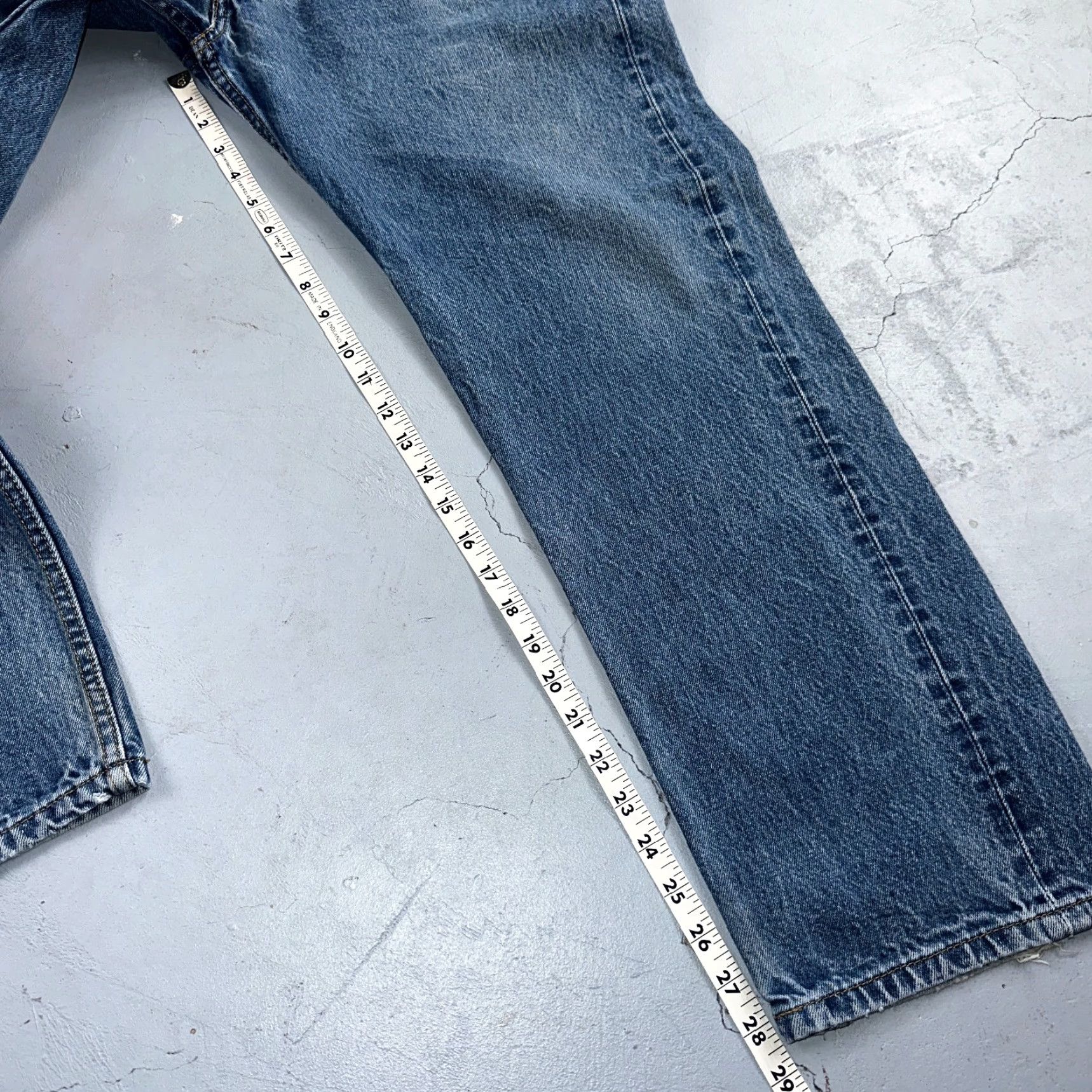 Levi's VINTAGE Levi's 501 Jeans Straight 38x32 Men Blue Denim 90s 501 Series Comfort Regular Straight Leg 5-Pocket Jeans Mens Size US 38 / EU 54 - 5 Thumbnail