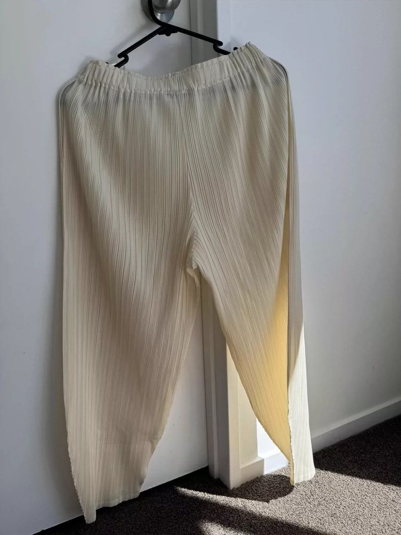 Issey Miyake issey miyake size:3 White pleated pants 2506-Nextarrow Size 42" / US 20 - 1 Thumbnail