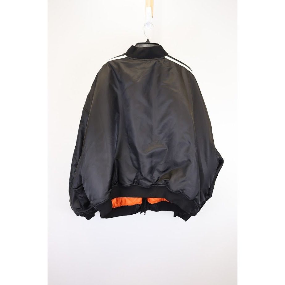 Balenciaga o1rshd1 Q:2 / Light Bomber Nylon in Black Size US L / EU 52-54 / 3 - 10 Thumbnail