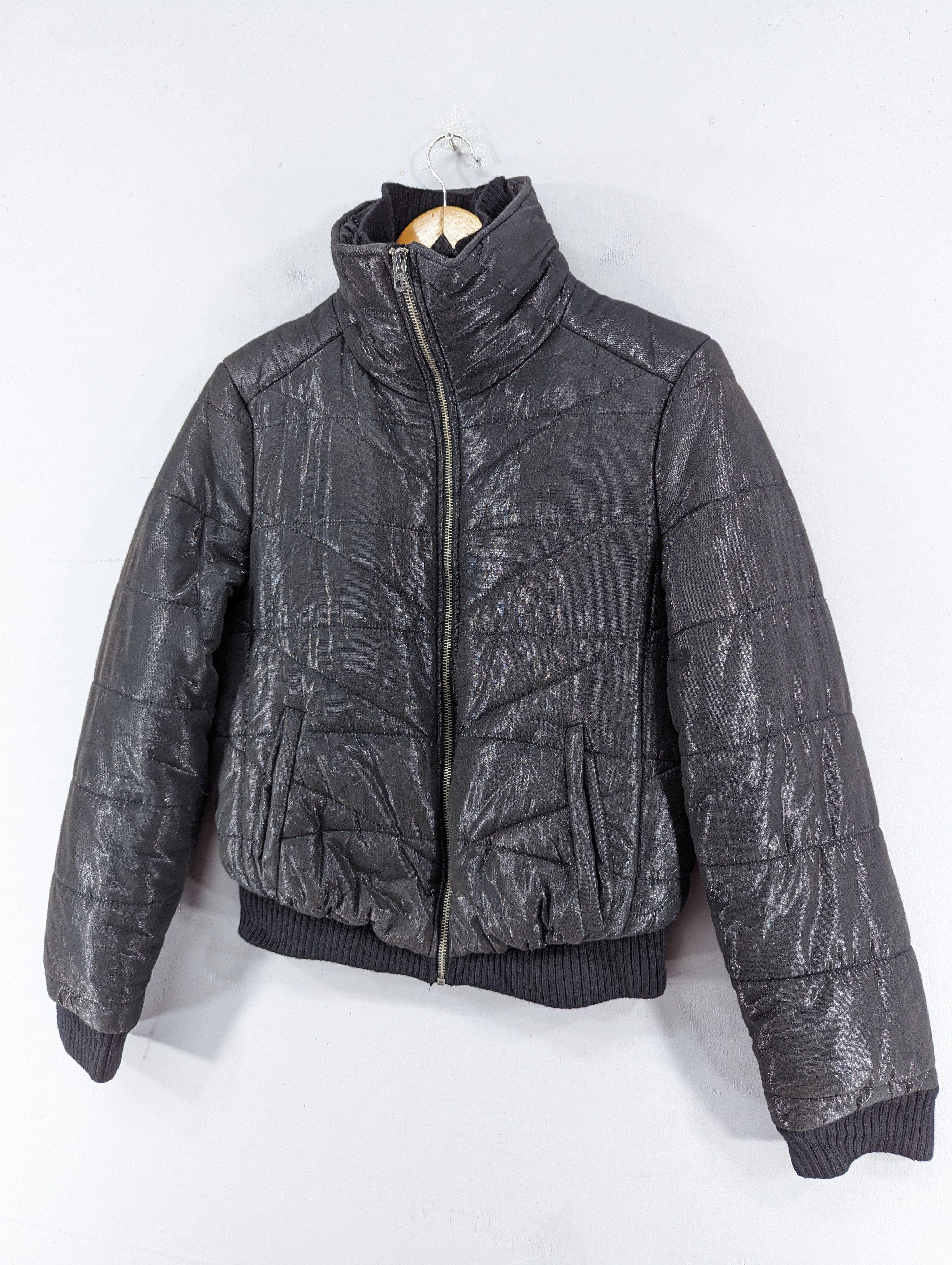 Armani Exchange Armani Exchange Standing Neck Shiny Textured Down Jacket Size L / US 10 / IT 46 - 2 Thumbnail