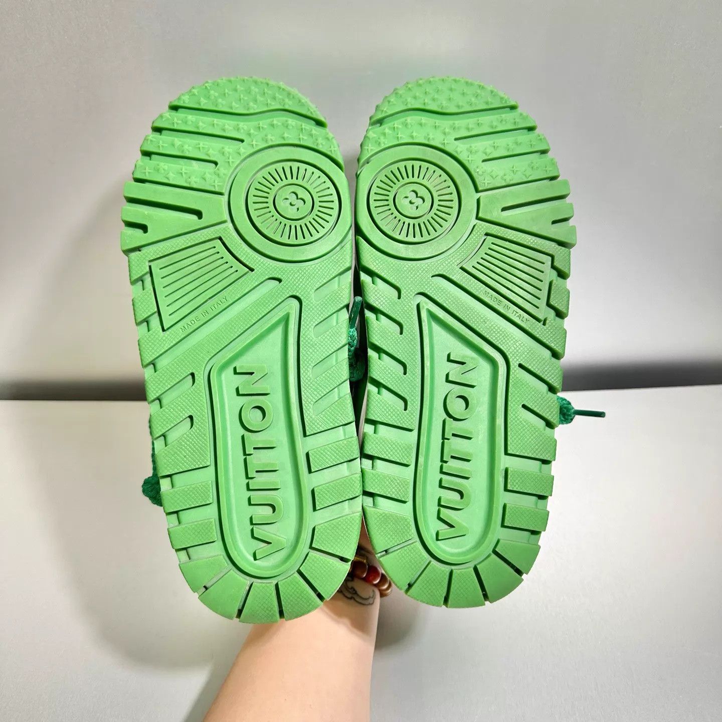Louis Vuitton LV Trainer White Green Pikachu 40/6 Worn Excellent Size US 7 / EU 40 - 7 Thumbnail