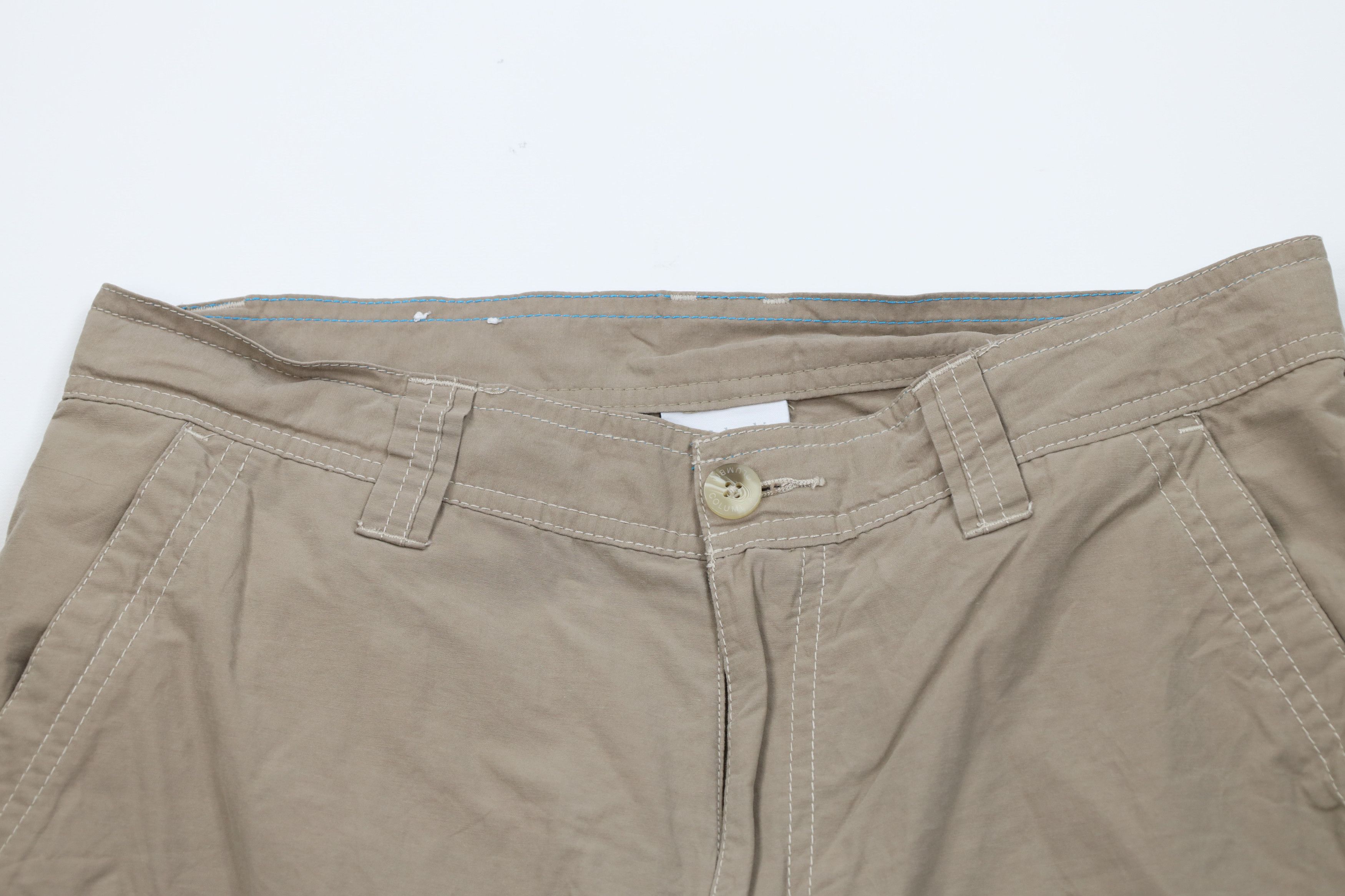 Columbia Vintage Y2K Columbia Trekking Hiking Cargo Shorts Beige Size US 32 / EU 48 - 2 Thumbnail