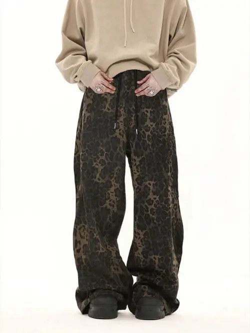Japanese Brand Leopard Print Casual Sweatpants Size US 36 / EU 52 - 1 Thumbnail