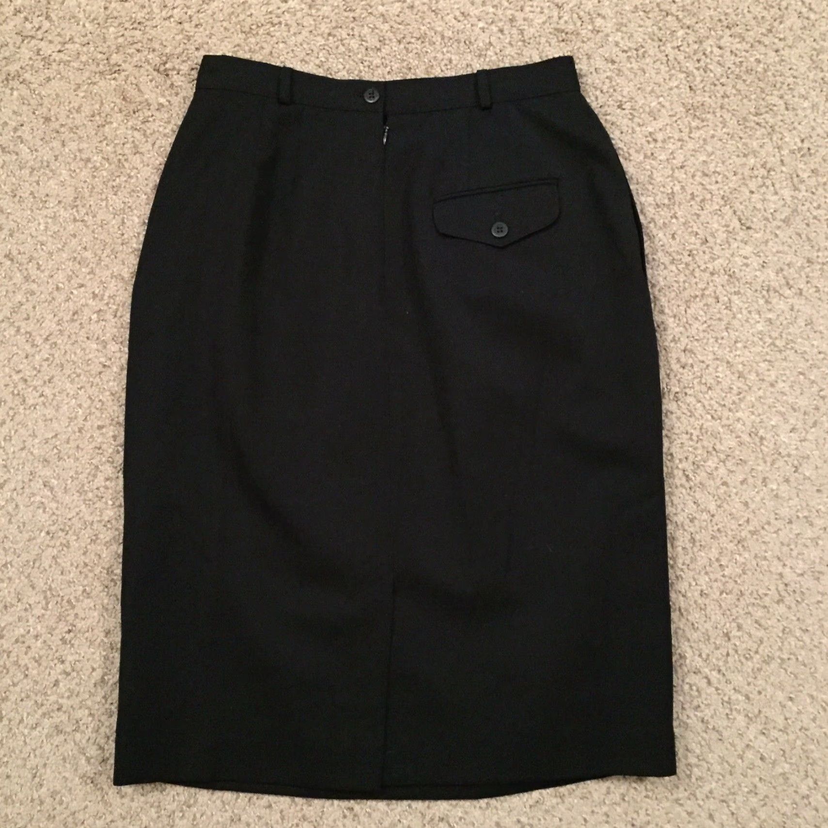 Liz Claiborne Claiborne Skirt Women Size 10 Black Midi Pleated Pencil Lined Wool) Size 32" / US 10 / IT 46 - 6 Thumbnail