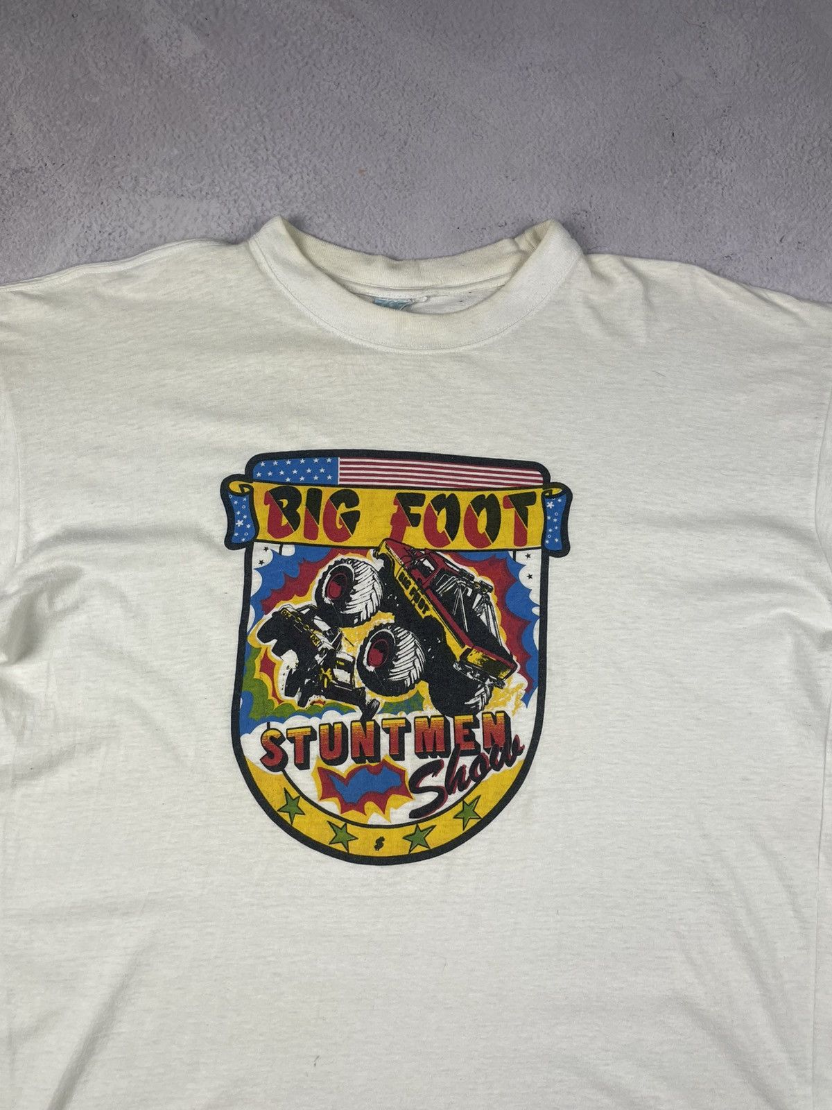 Band Tees × Vintage Vintage Big Foot Stuntmen Shirt 90s USA M Distressed Stained Size US M / EU 48-50 / 2 - 3 Thumbnail