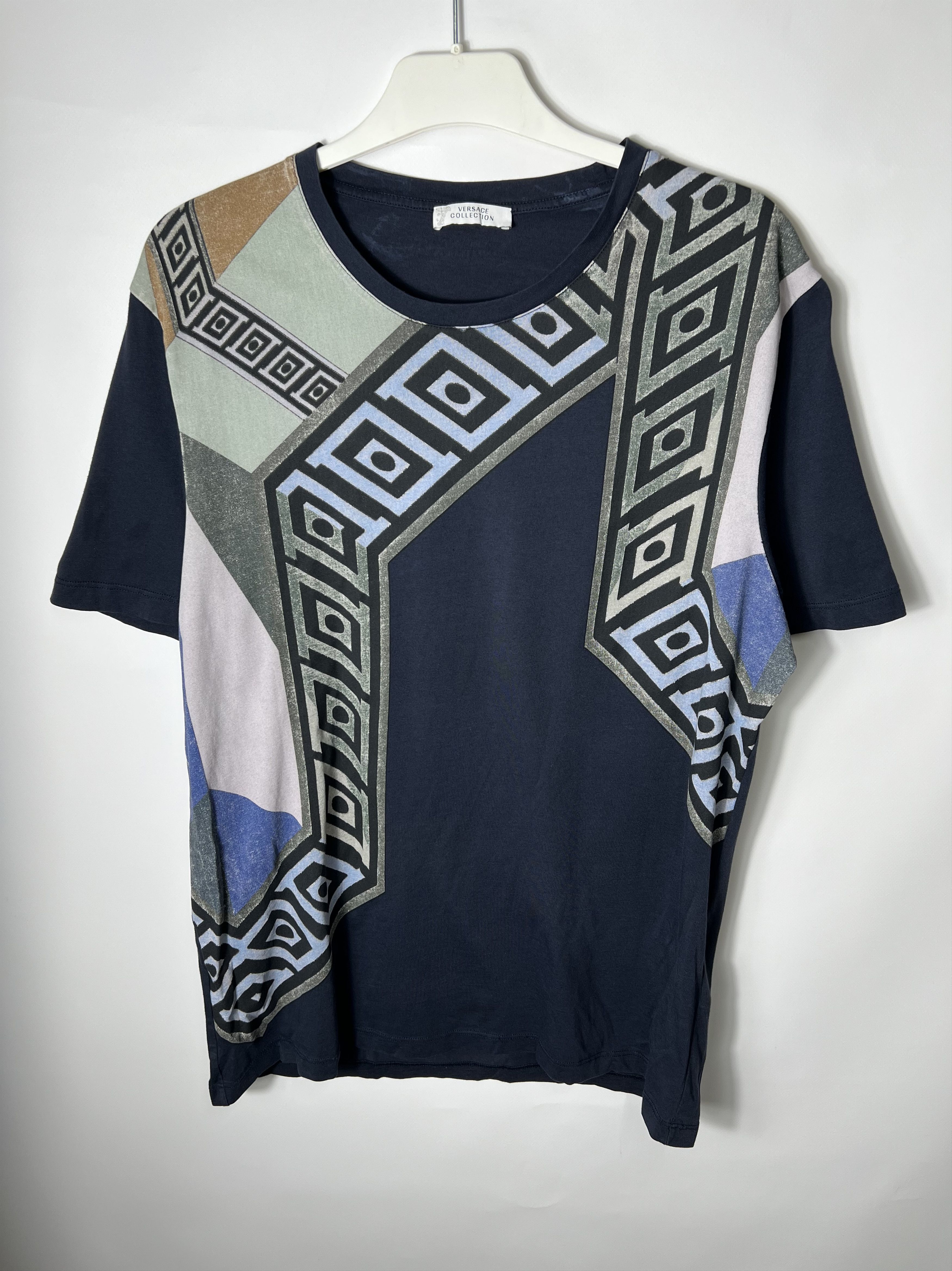 Versace Vintage streetwear y2k luxury designer Versace t-shirt Size US L / EU 52-54 / 3 - 1 Thumbnail