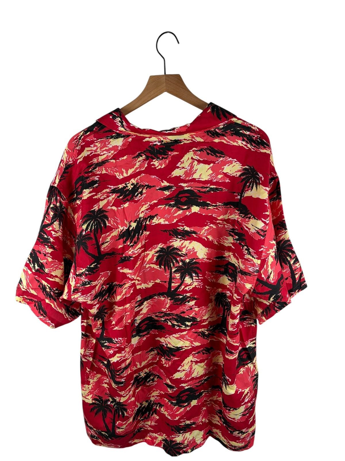 Bape SS25 BAPE Palm Tree Camo Open Collar Pocket SS Shirt Red Size US XL / EU 56 / 4 - 4 Thumbnail