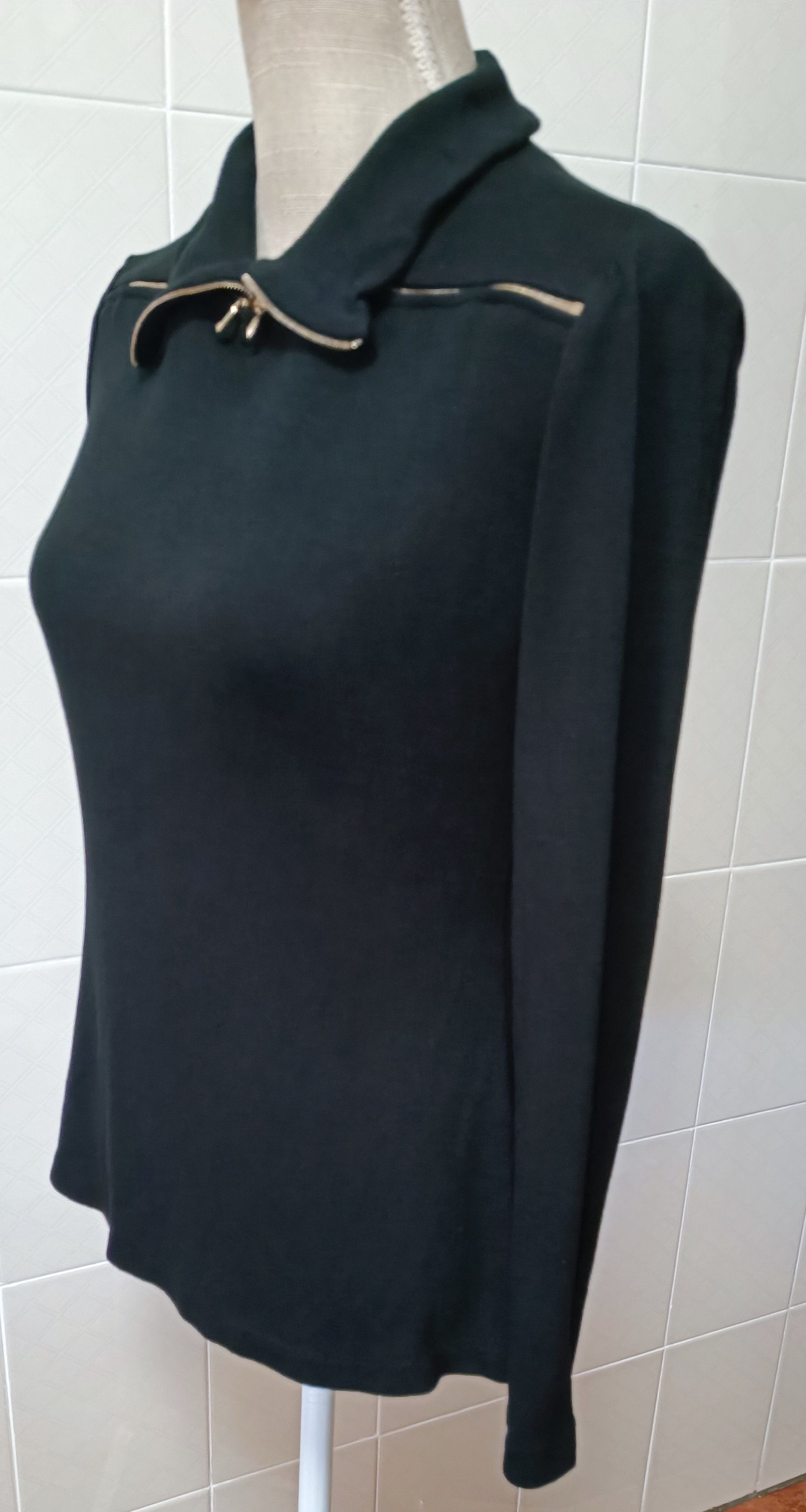 Jean Paul Gaultier Black sweater with Zippers on the front, above the bust. Size M / US 6-8 / IT 42-44 - 10 Thumbnail