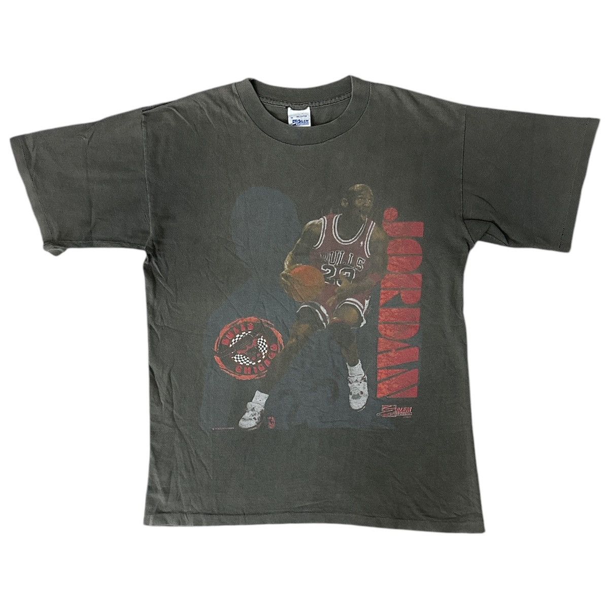 Vintage 90’s Chicago Bulls “Micheal Jordan” Size US M / EU 48-50 / 2 - 1 Thumbnail